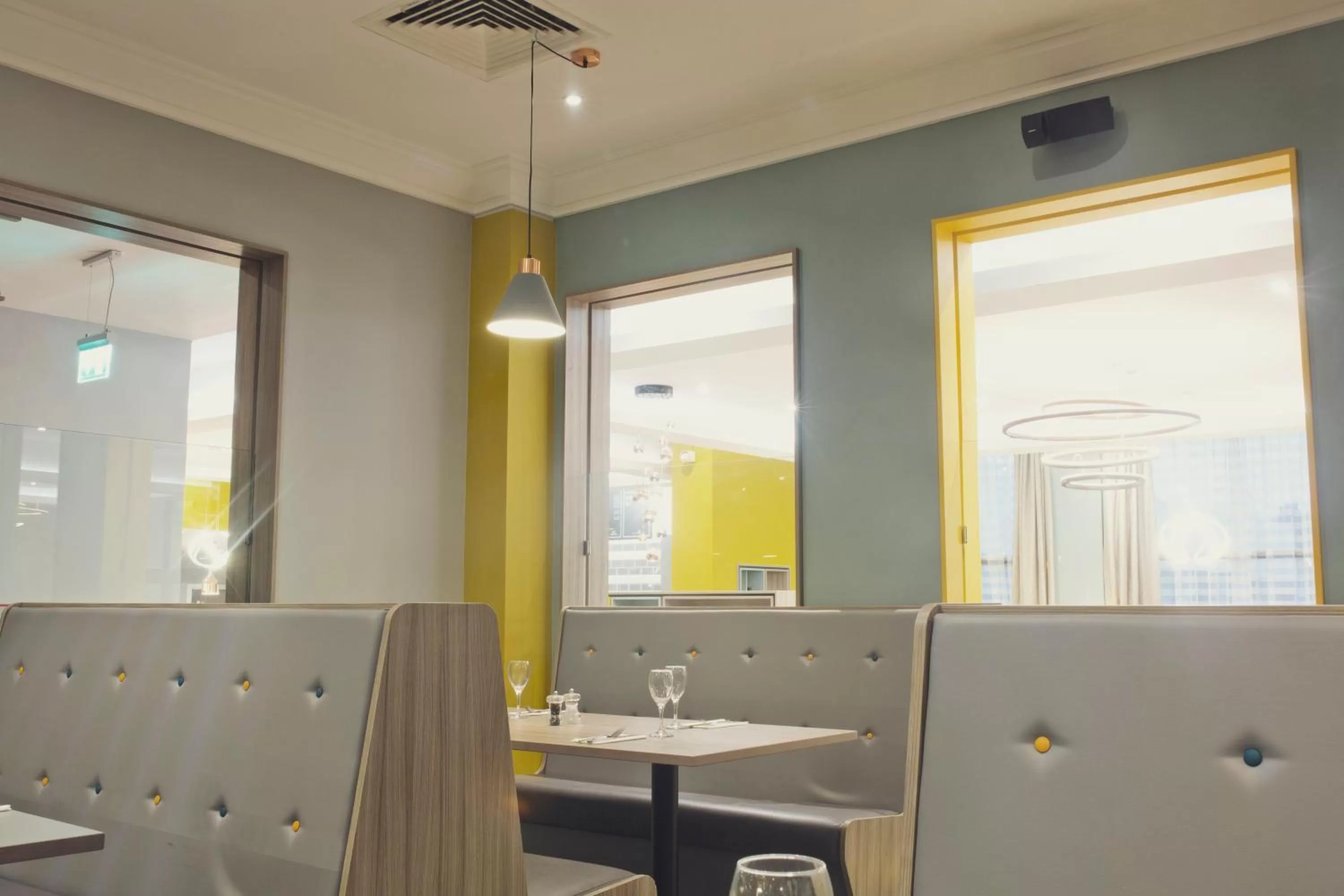 Restaurant/places to eat in Holiday Inn Newcastle Gosforth Park by IHG