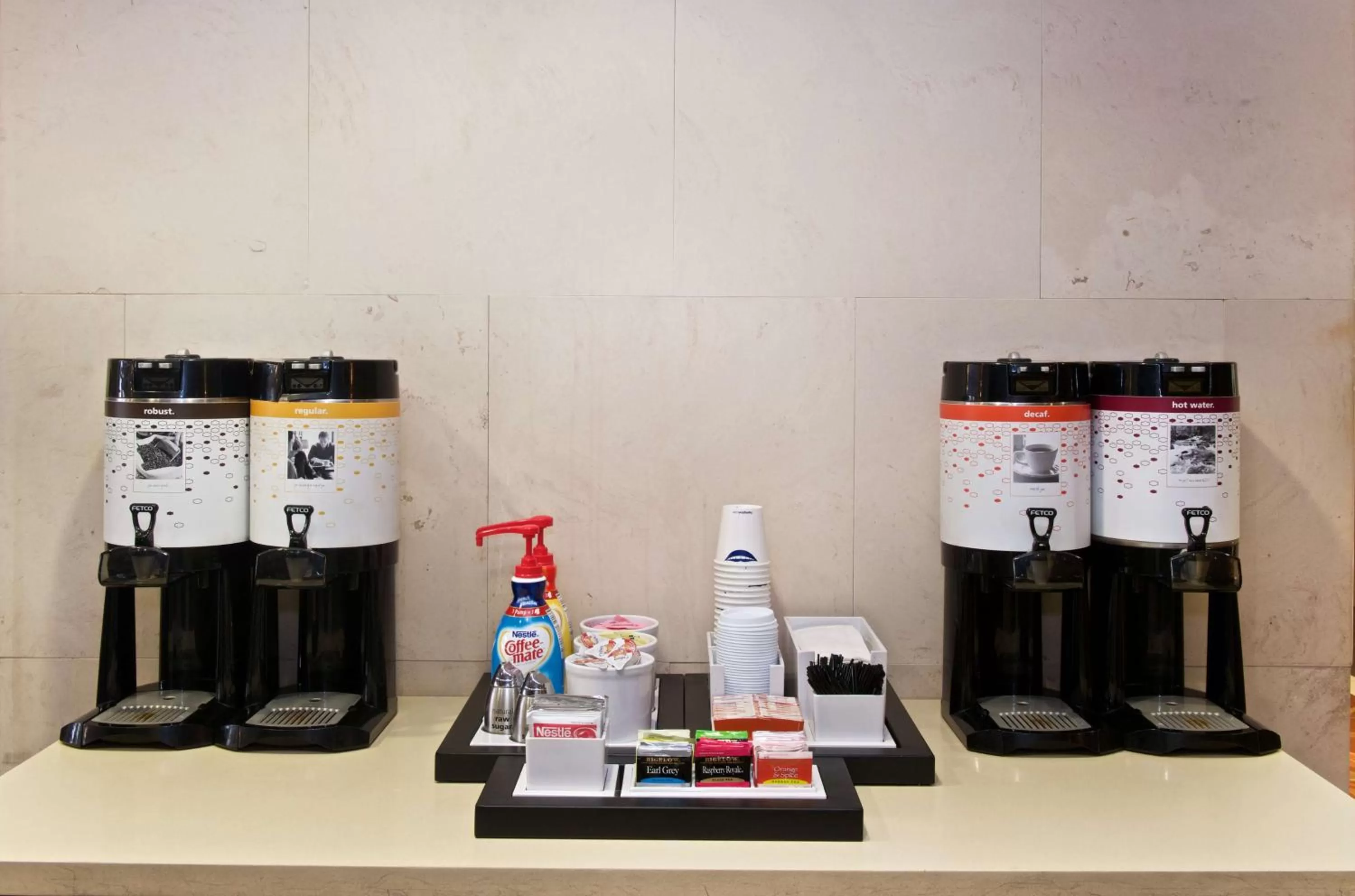 Breakfast in Hampton Inn & Suites N Ft Worth-Alliance Airport