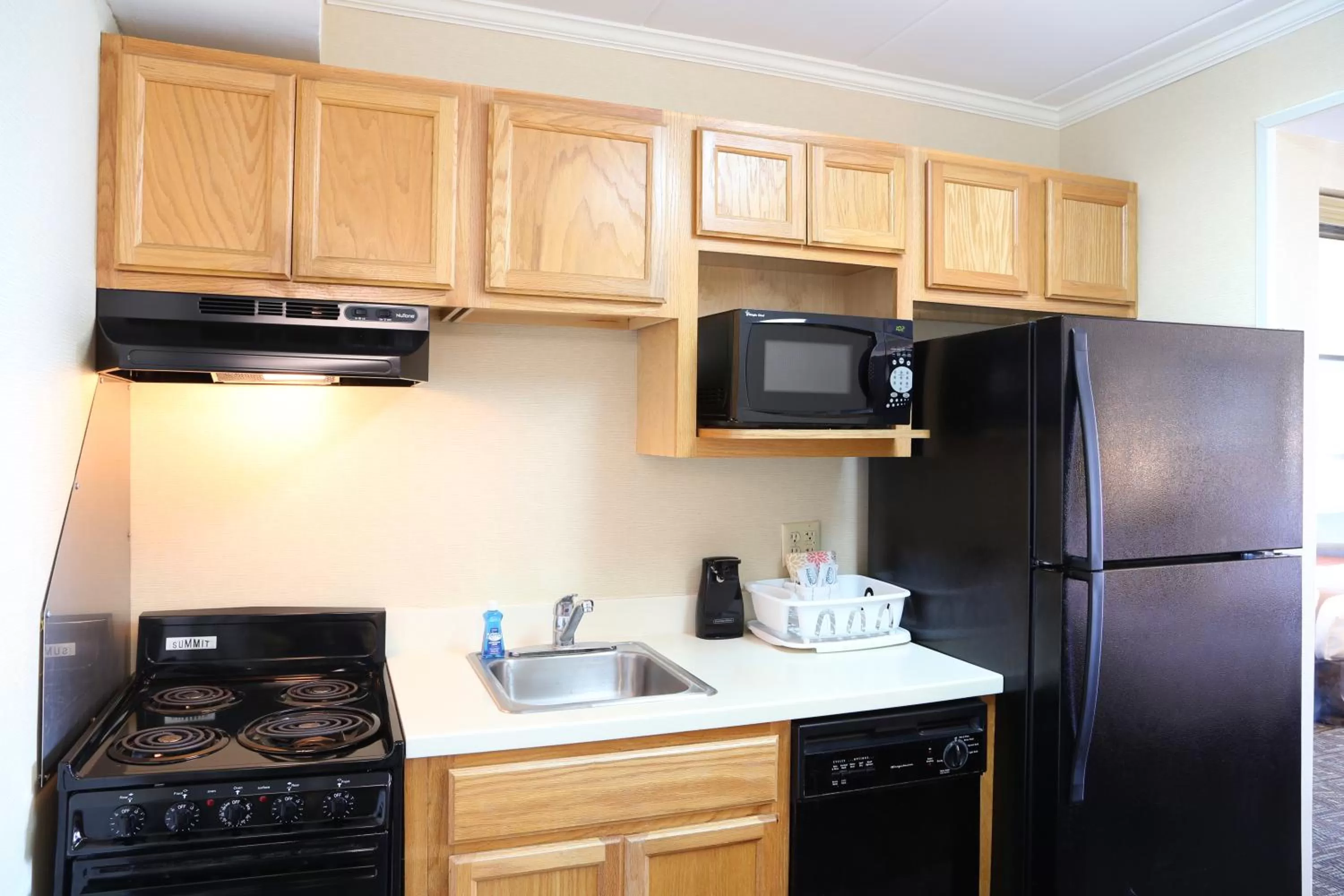 Kitchen or kitchenette in Quality Inn Boardwalk
