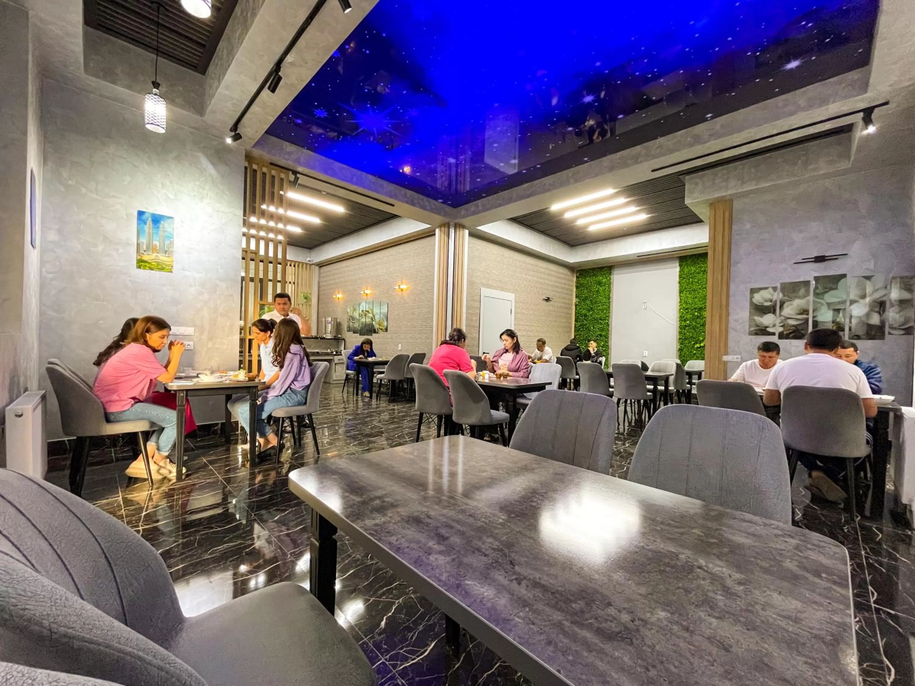 Restaurant/places to eat in Medina Hotel Samarkand