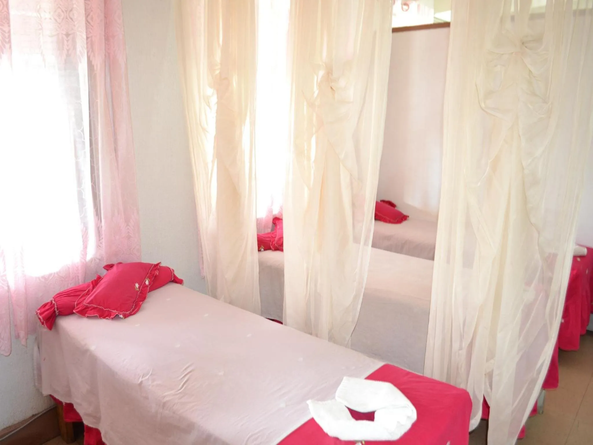 Massage, Bed in West Plaza Downtown