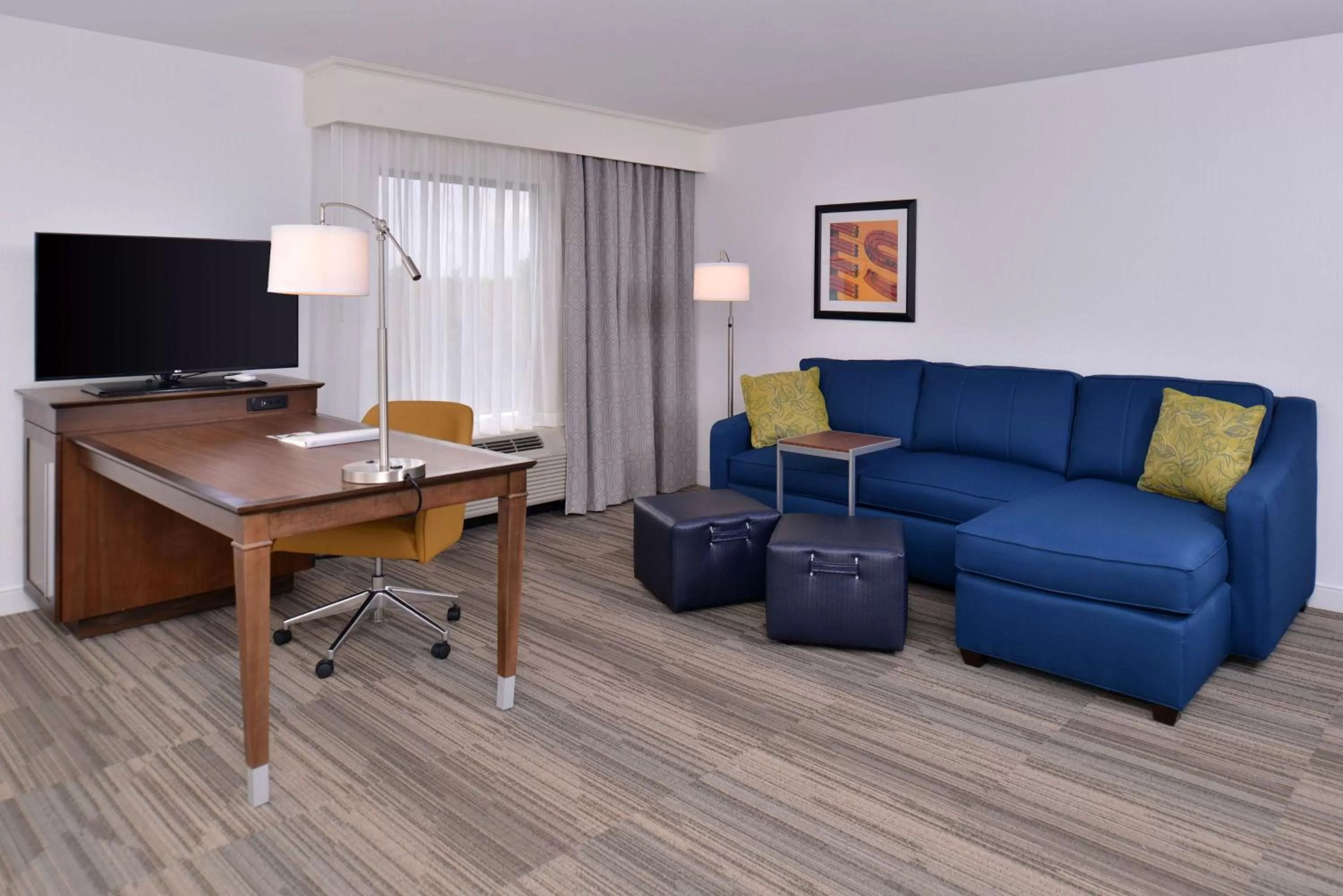 Living room in Hampton Inn & Suites Ann Arbor West