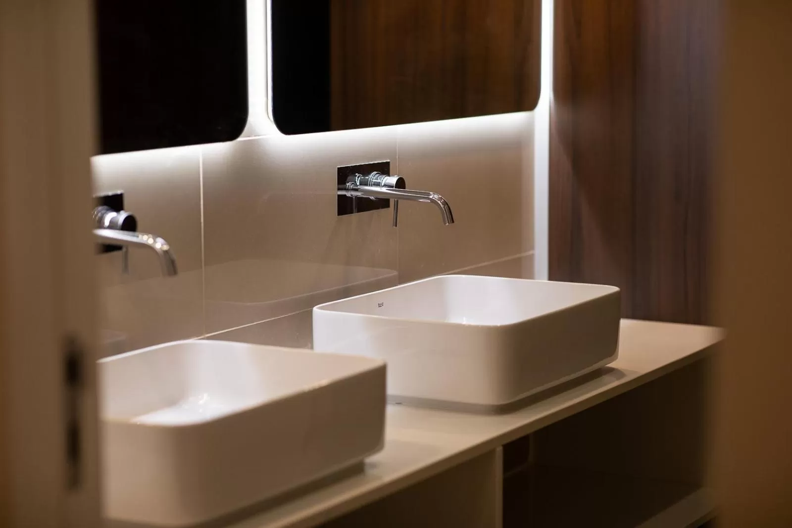 Bathroom in The ICONS Lisbon Hotel