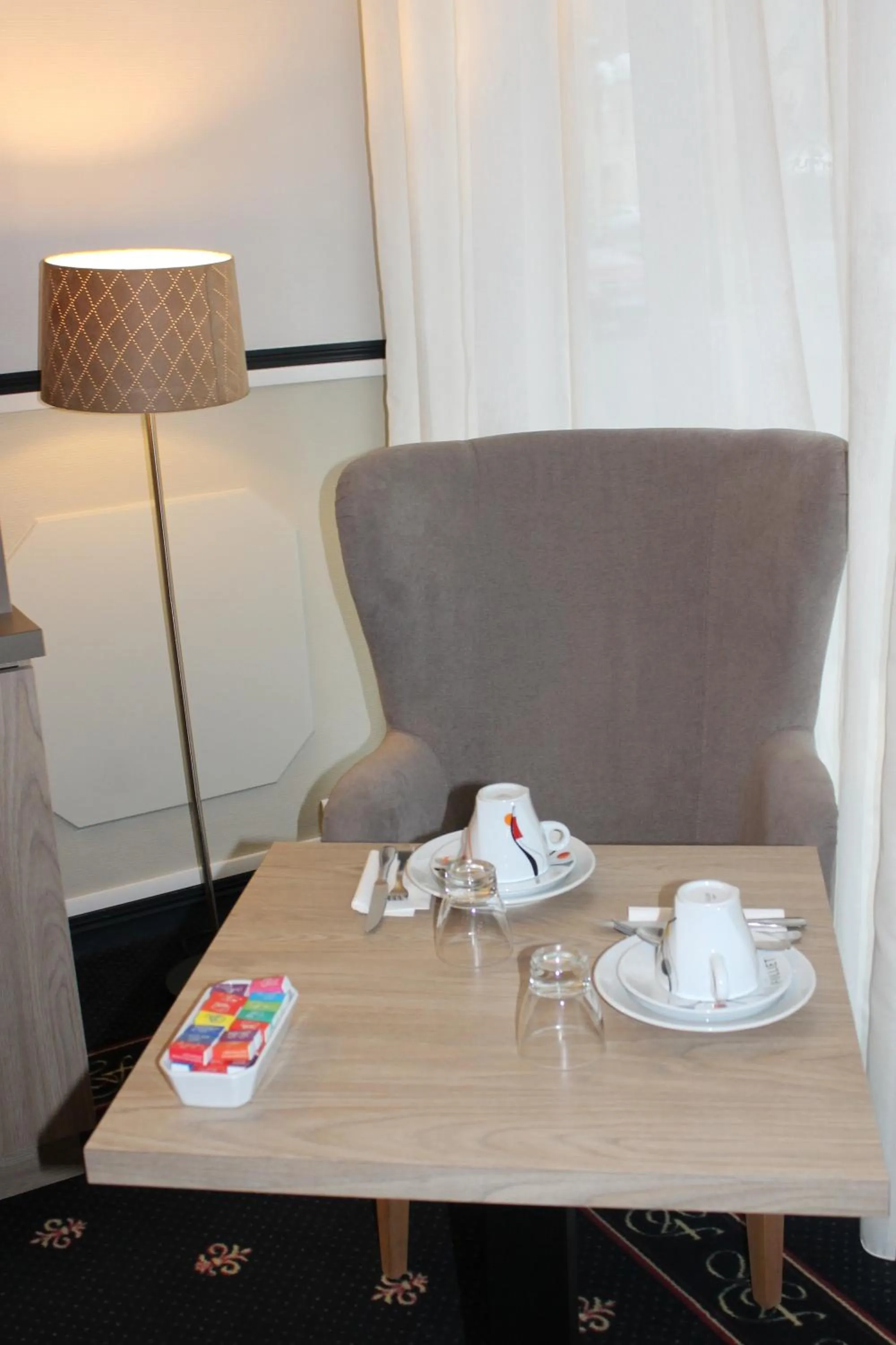 Breakfast in Hotel de France