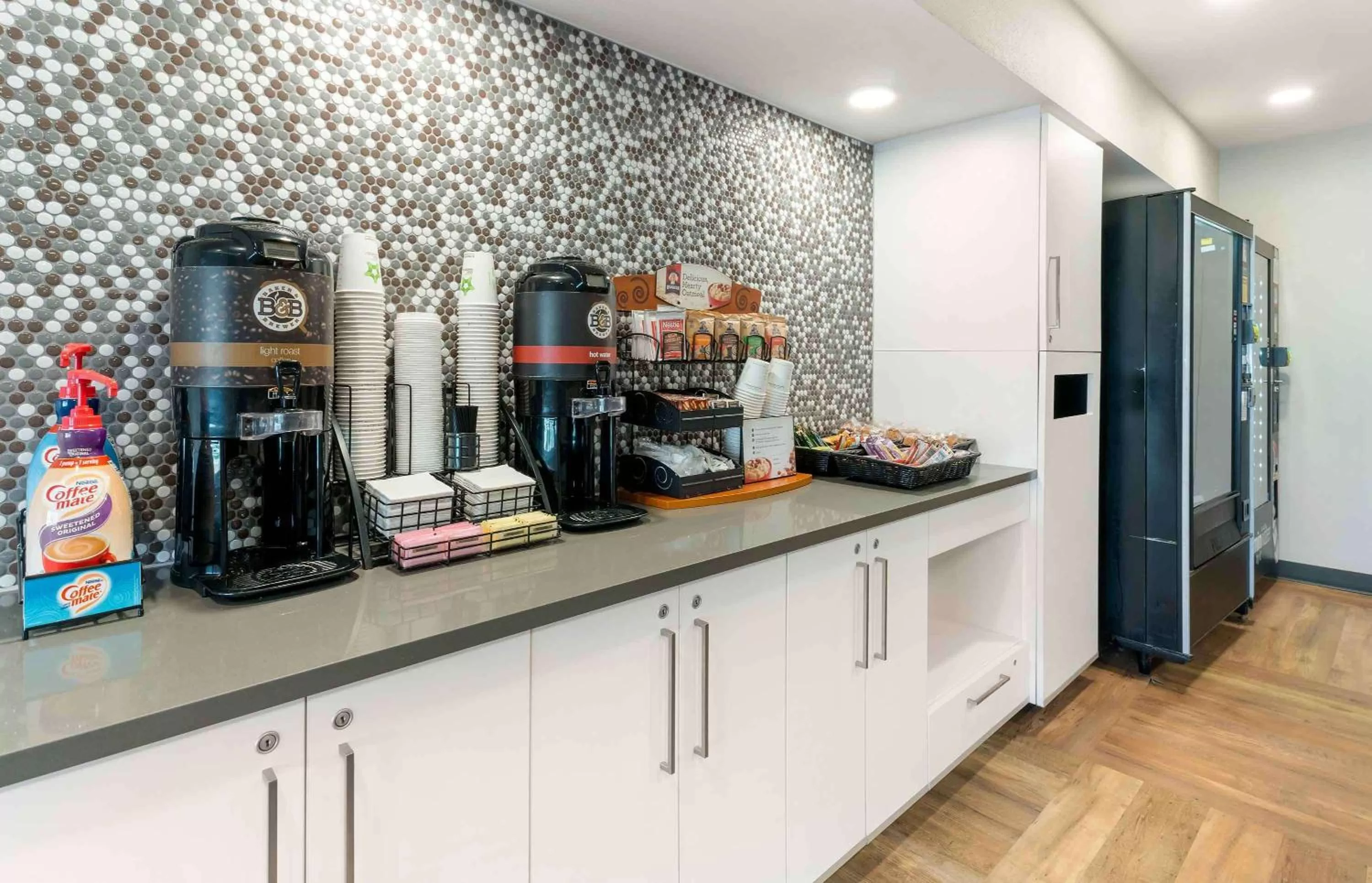 Breakfast in Extended Stay America Suites - San Jose - Milpitas - McCarthy Ranch