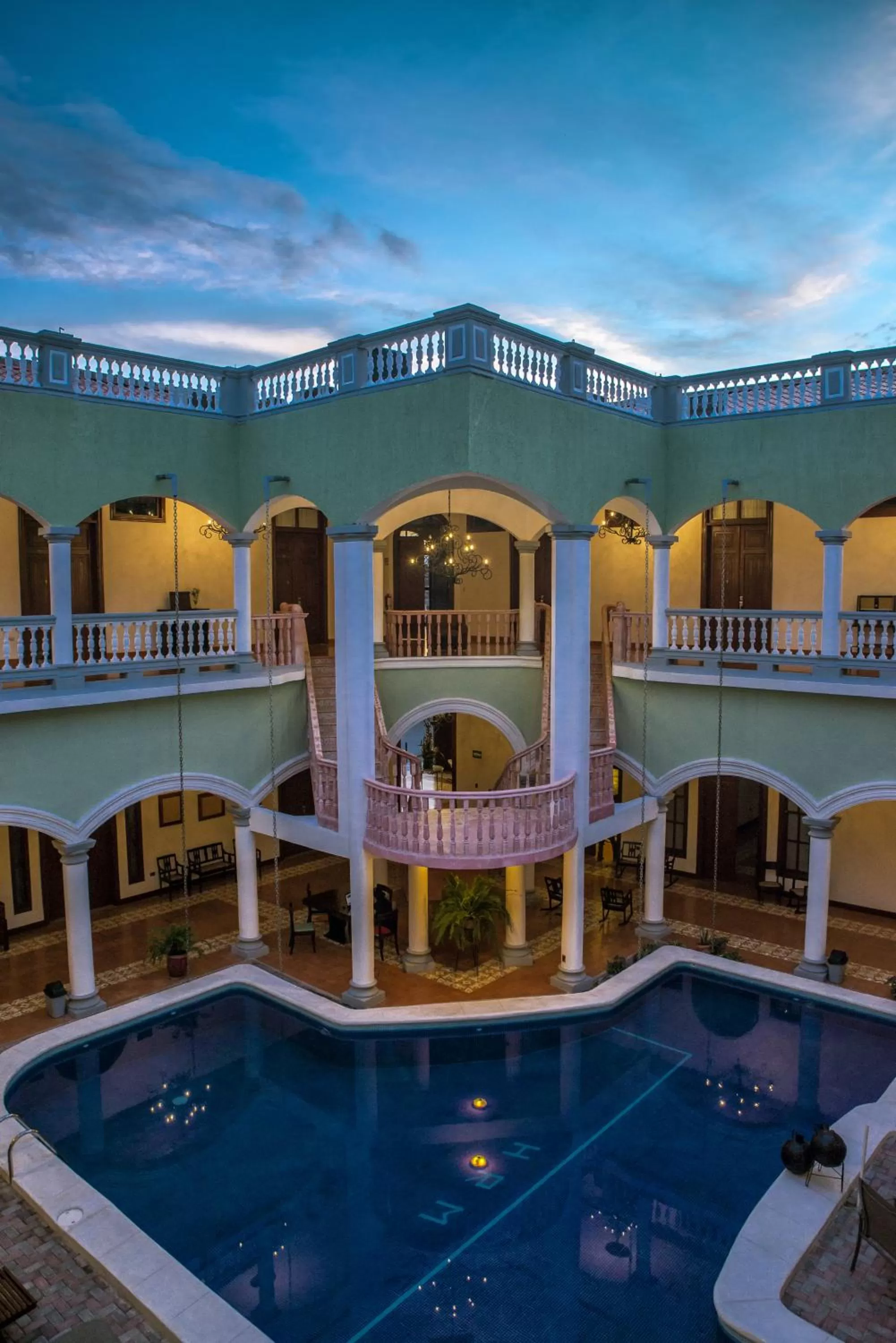 Day in Hotel Real La Merced