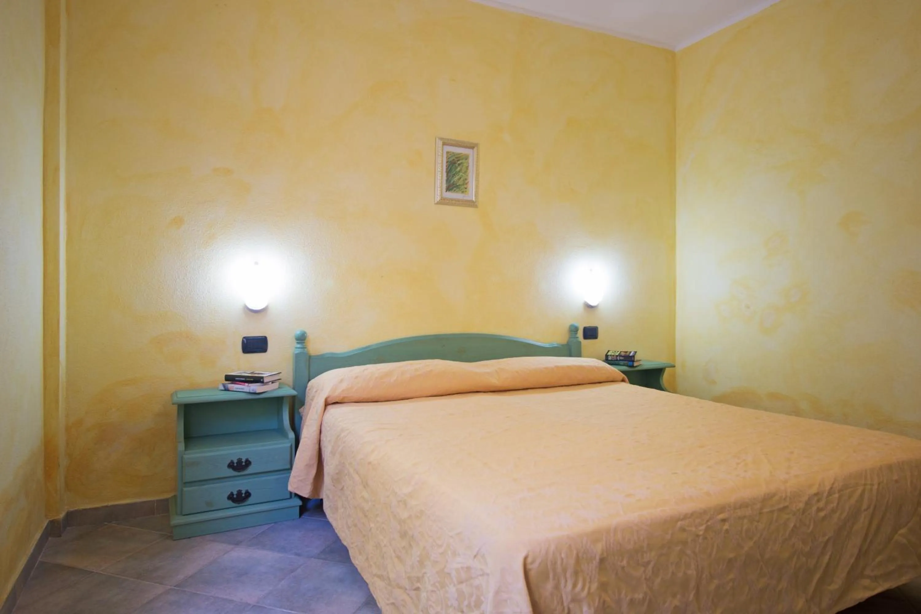 Bedroom, Bed in Albergo Residenziale Gli Ontani