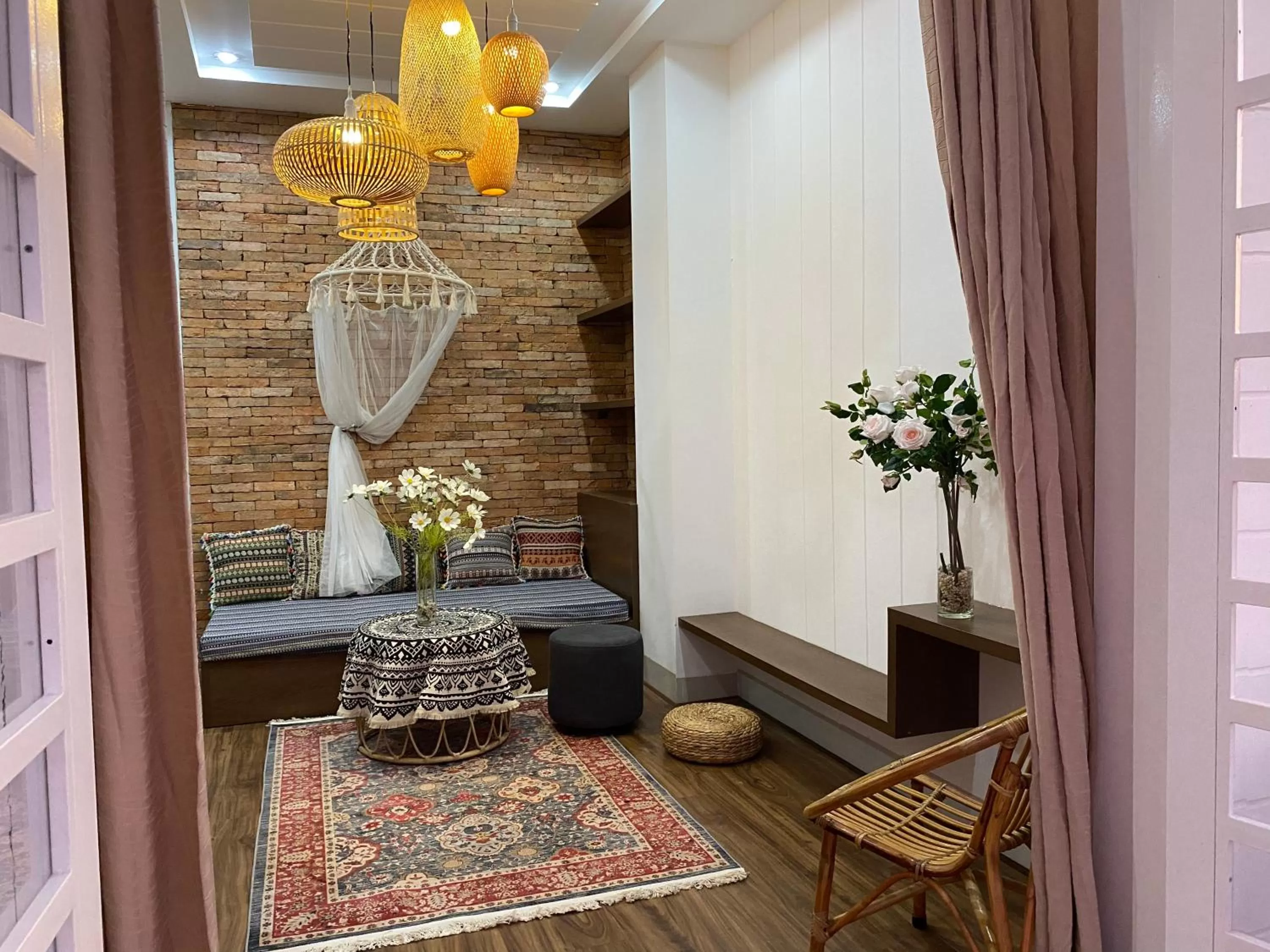 Emerald Boutique Stay 2