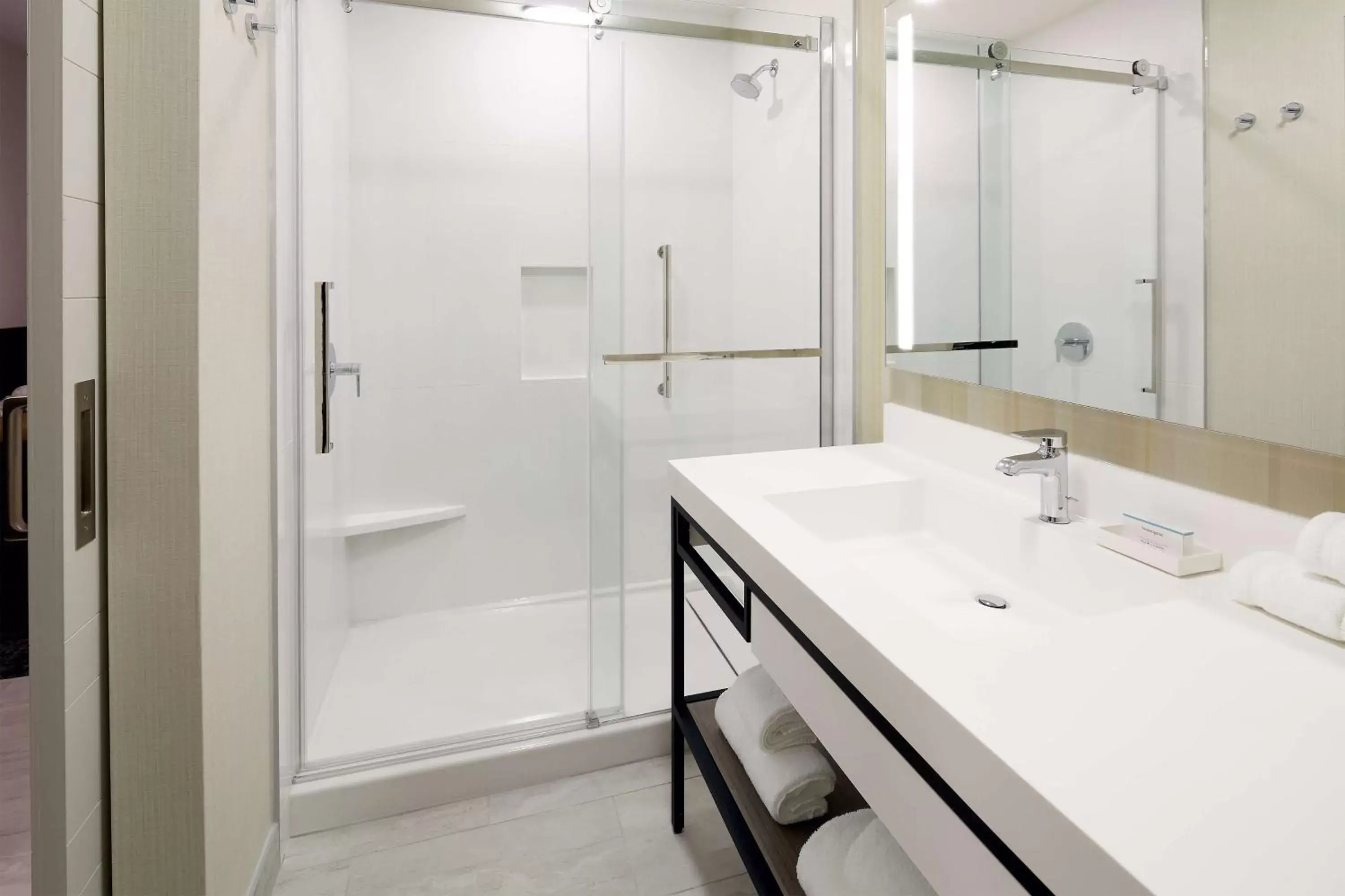 King Room in Hilton Garden Inn Montreal Midtown, Quebec, Canada King Room in Hilton Garden Inn Montreal Midtown, Quebec, Canada