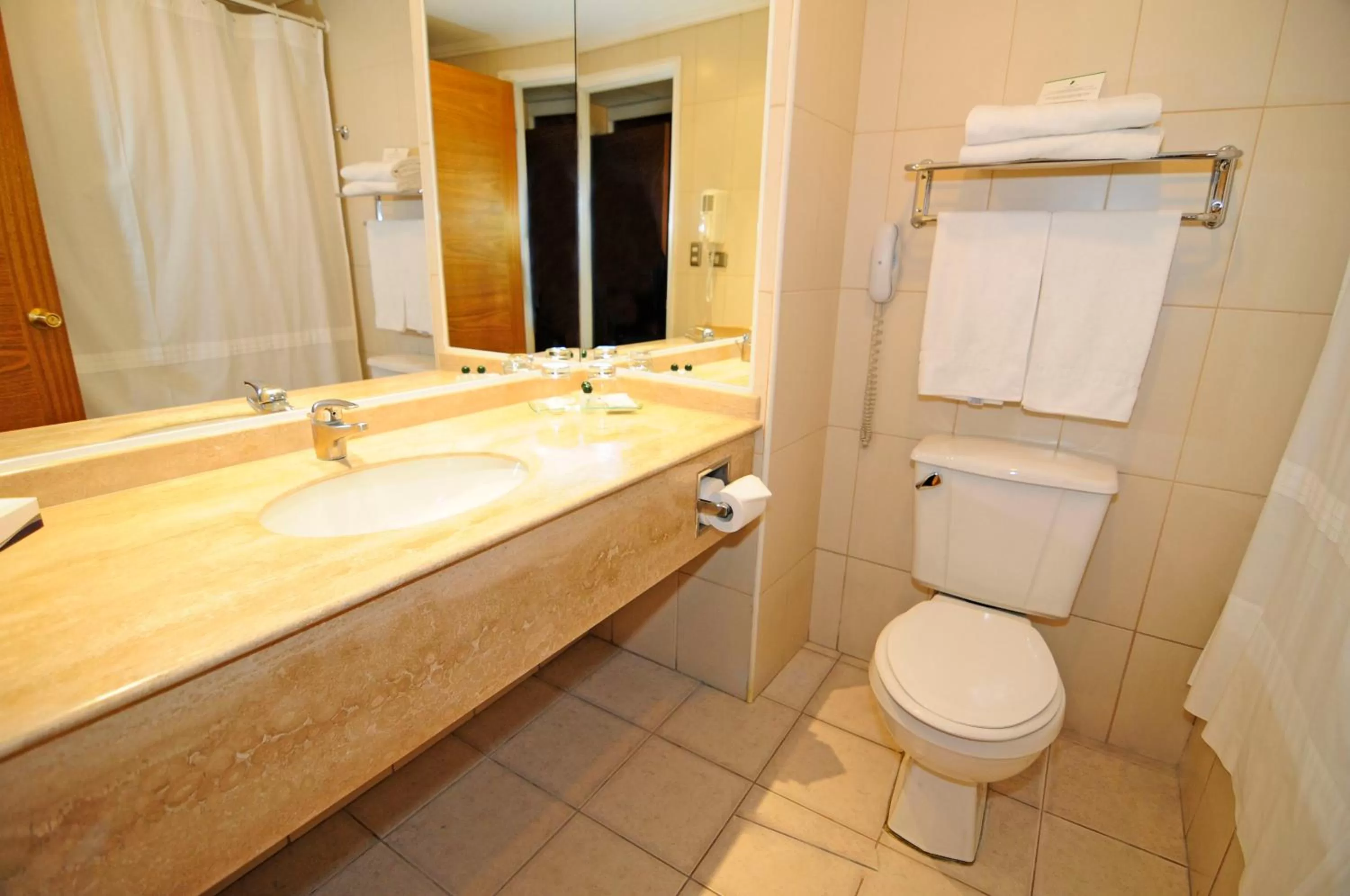 Bathroom in Hotel Diego De Almagro Calama