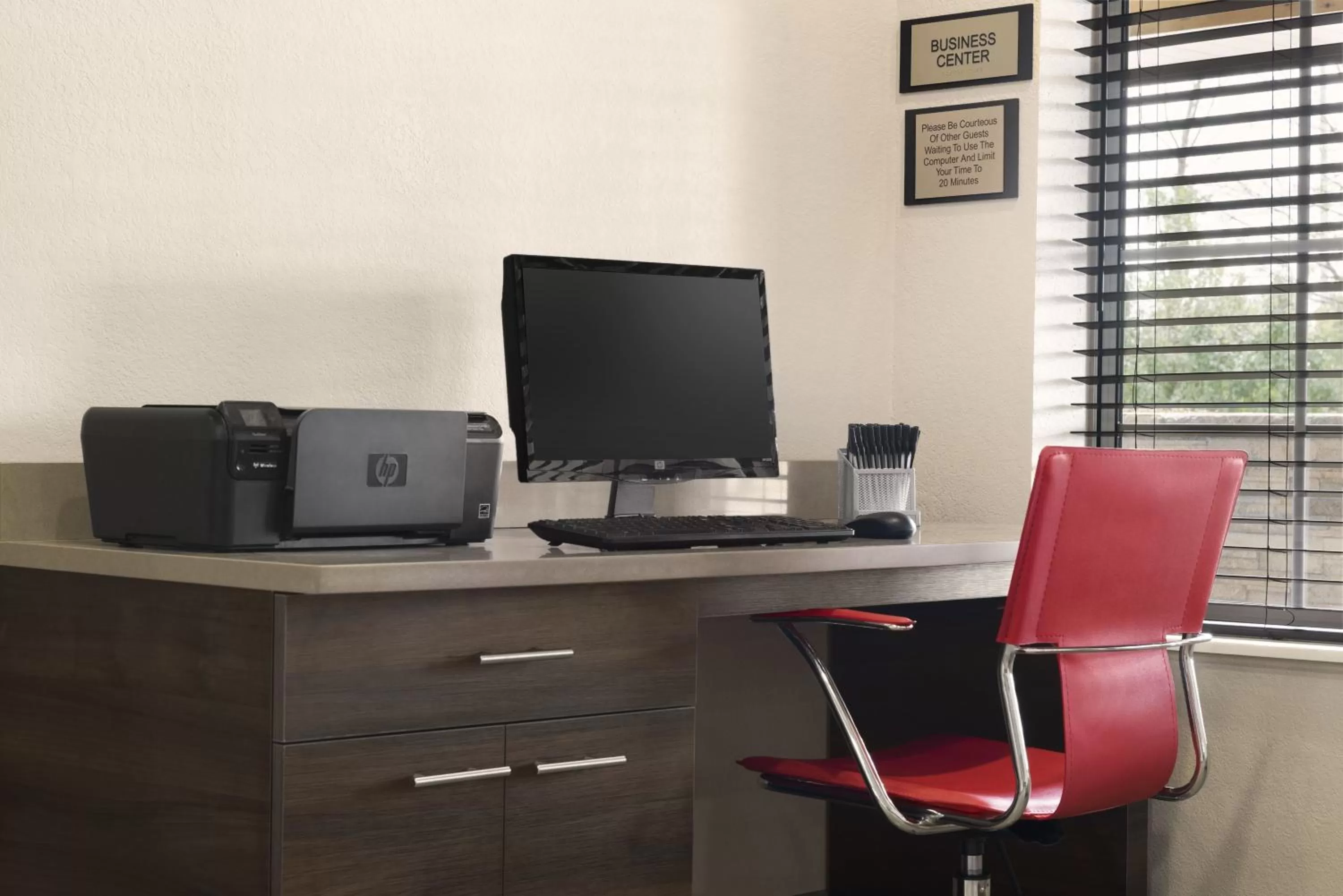 Business facilities in Country Inn & Suites by Radisson, Romeoville - Bolingbrook