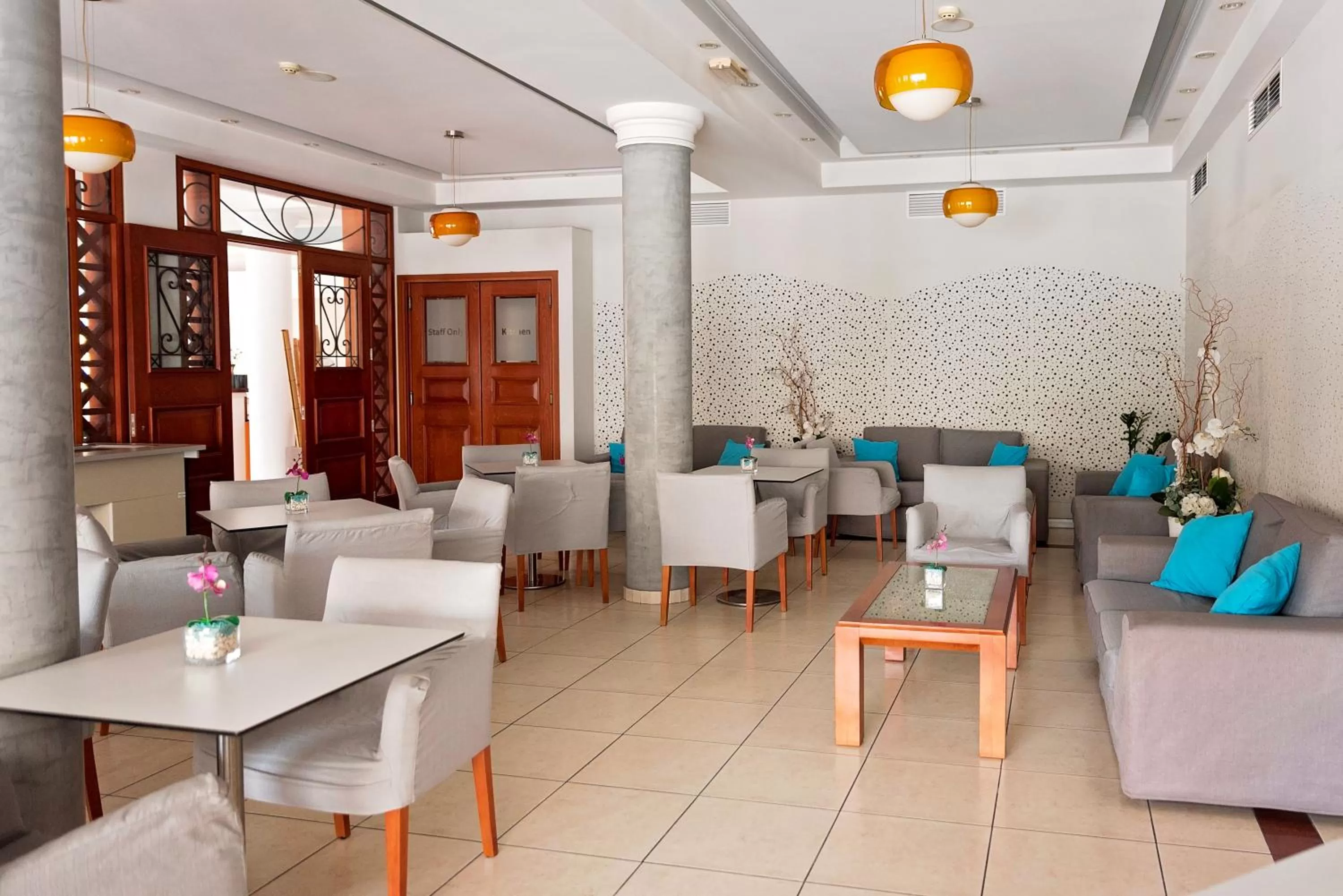 Lounge or bar in Pyramos Hotel