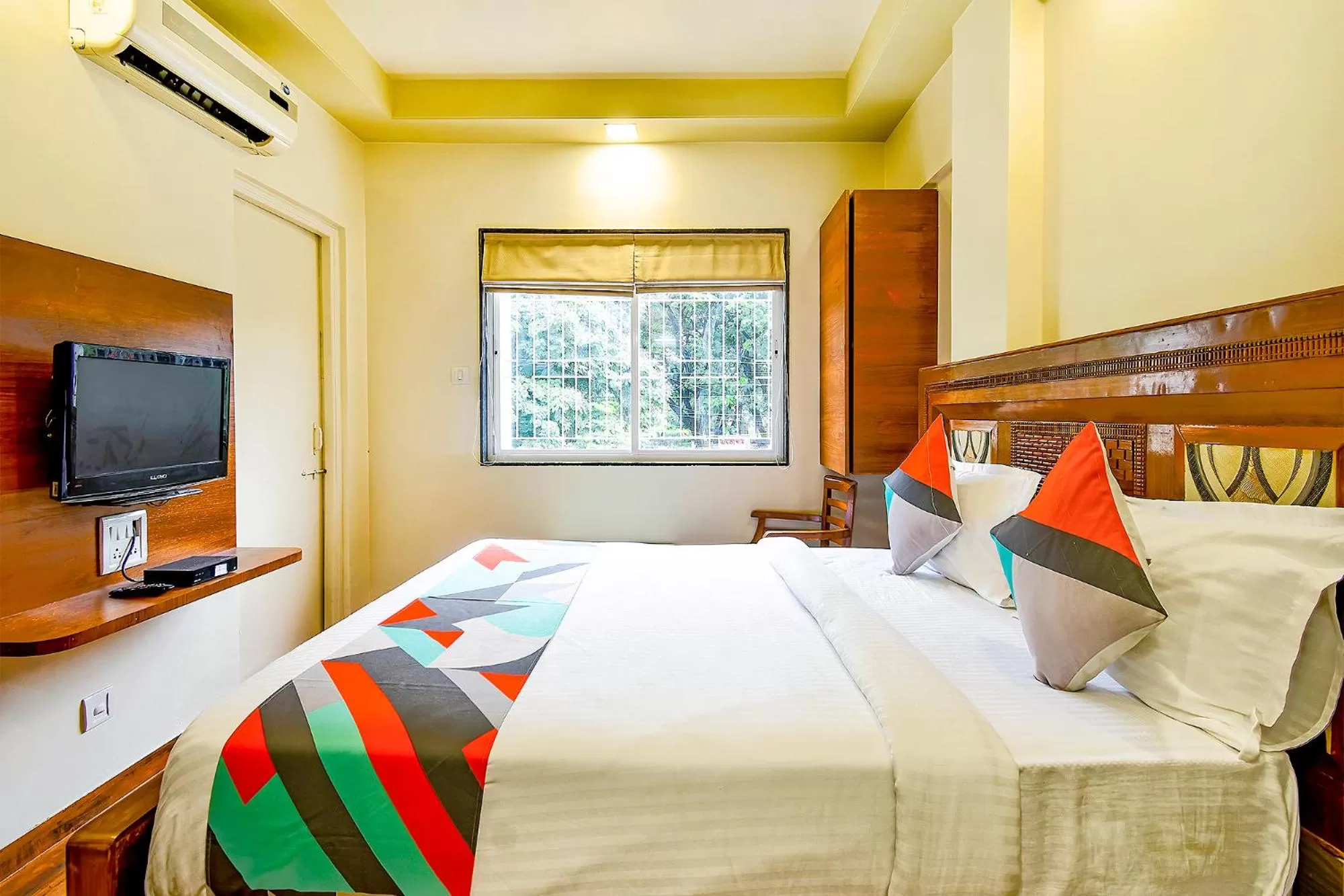 Bedroom, Bed in FabHotel Nandanvan