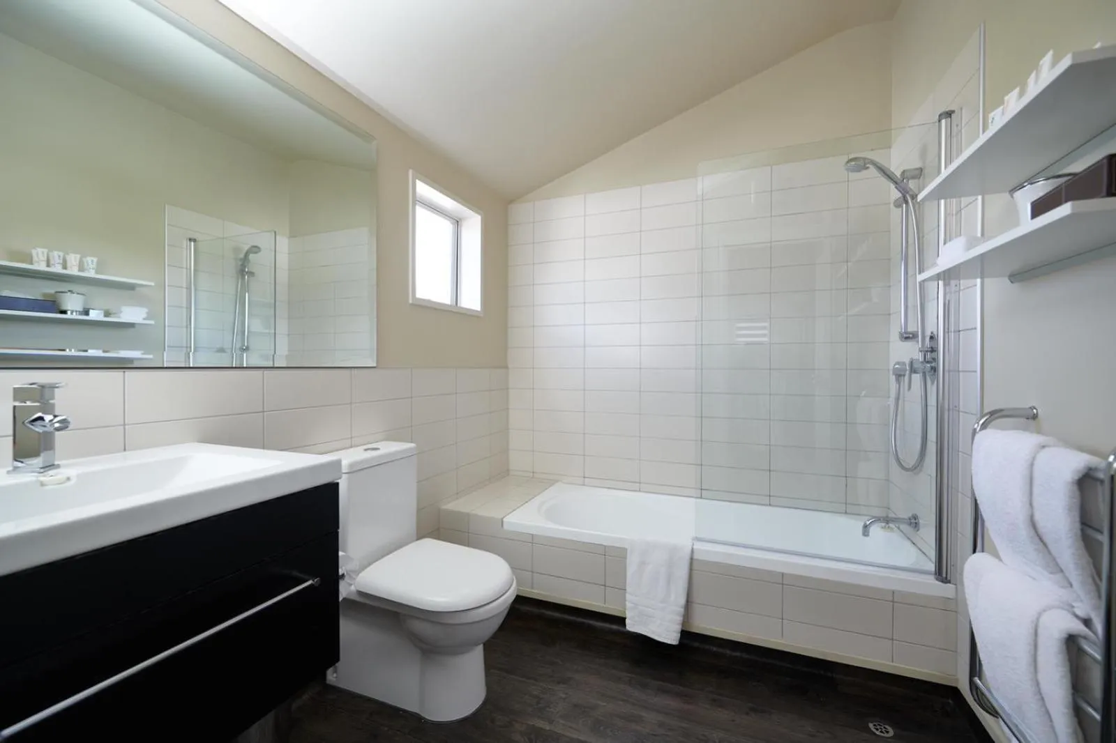 Toilet in The Dairy Hotel Queenstown, A Naumi Chapter