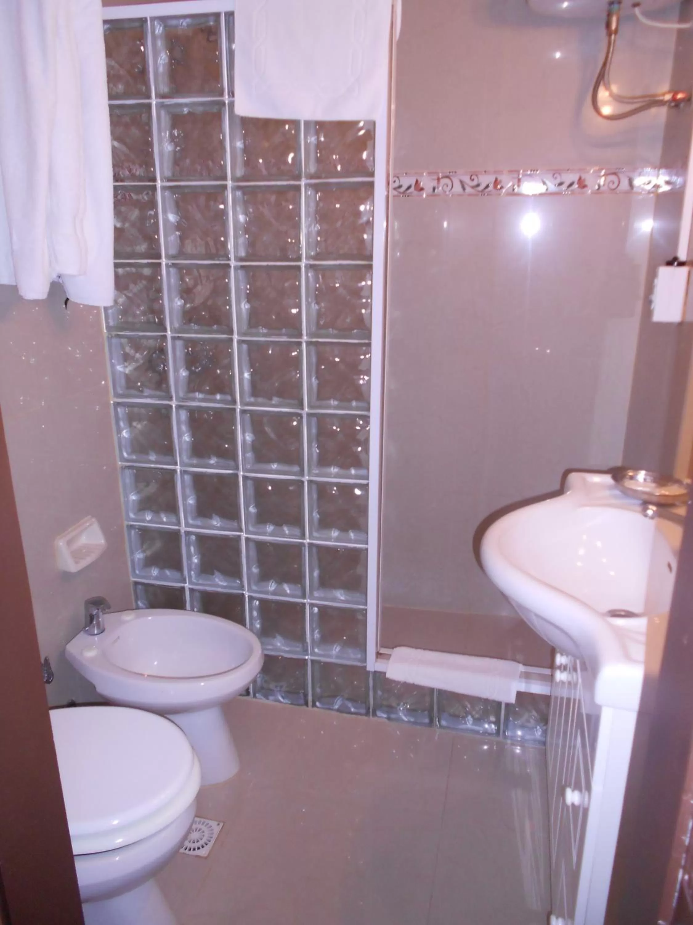 Bathroom in Tanger Hotel