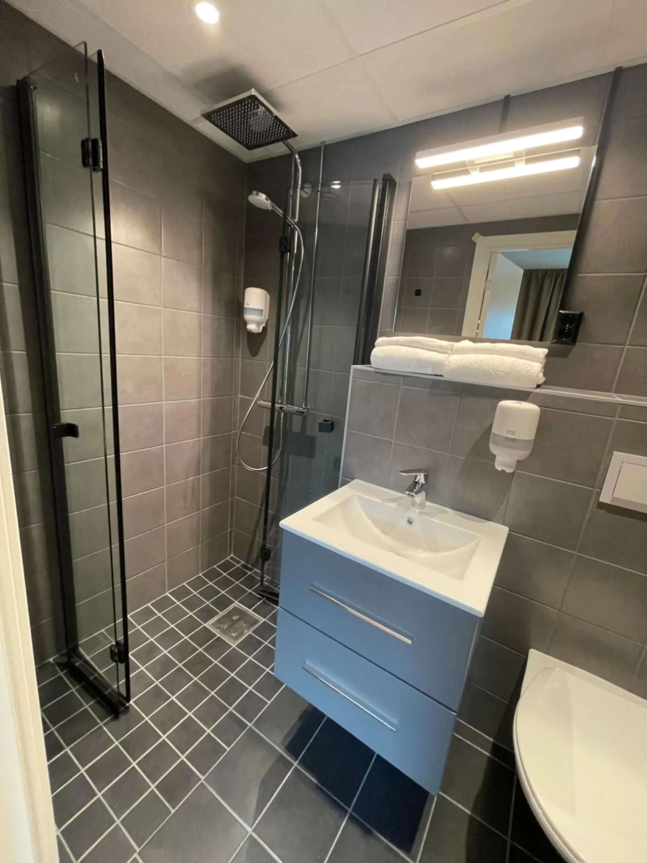 Deluxe Double Room with Evening Buffet - single occupancy in Mosjøen Hotel Deluxe Double Room with Evening Buffet - single occupancy in Mosjøen Hotel