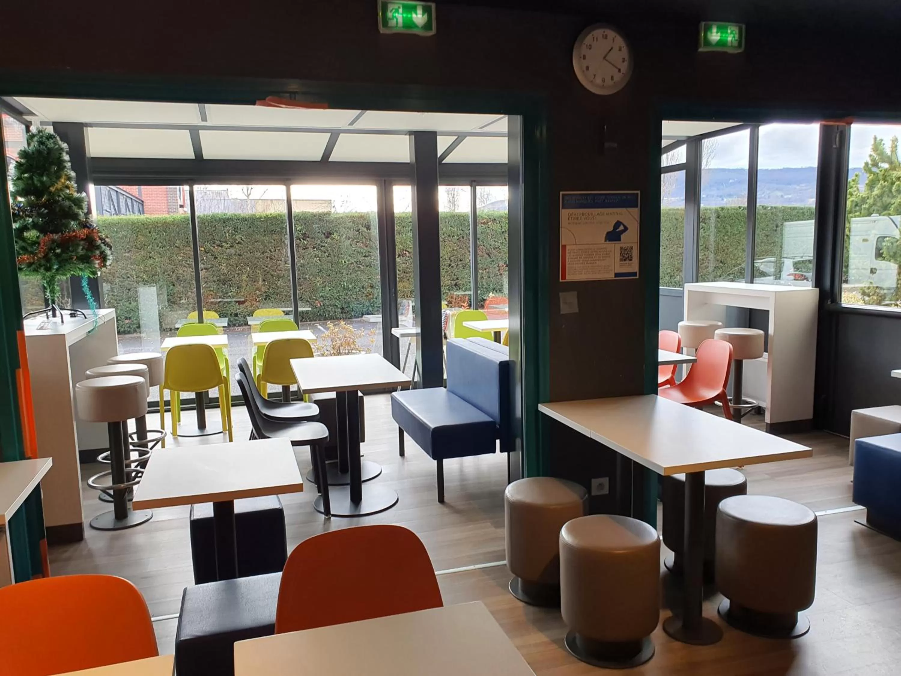 Restaurant/places to eat in ibis budget Clermont Ferrand Sud