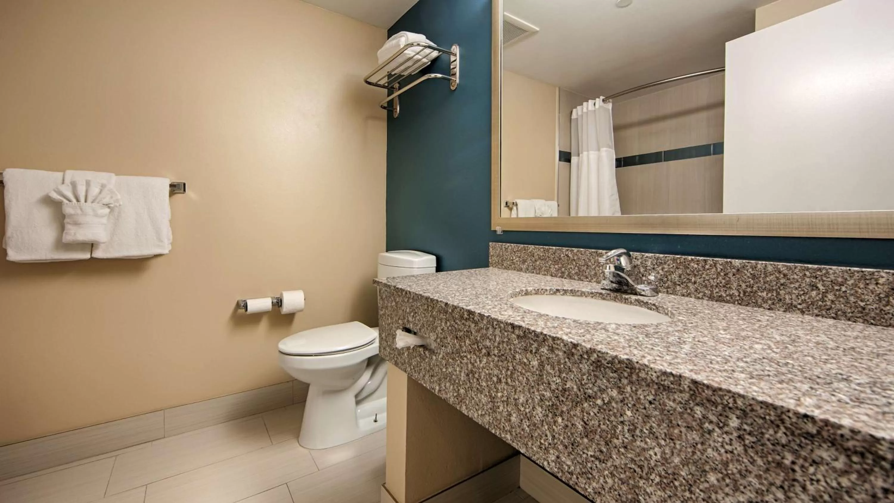 King Room with Two King Beds - Non-Smoking in Best Western Plus - Anaheim Orange County Hotel