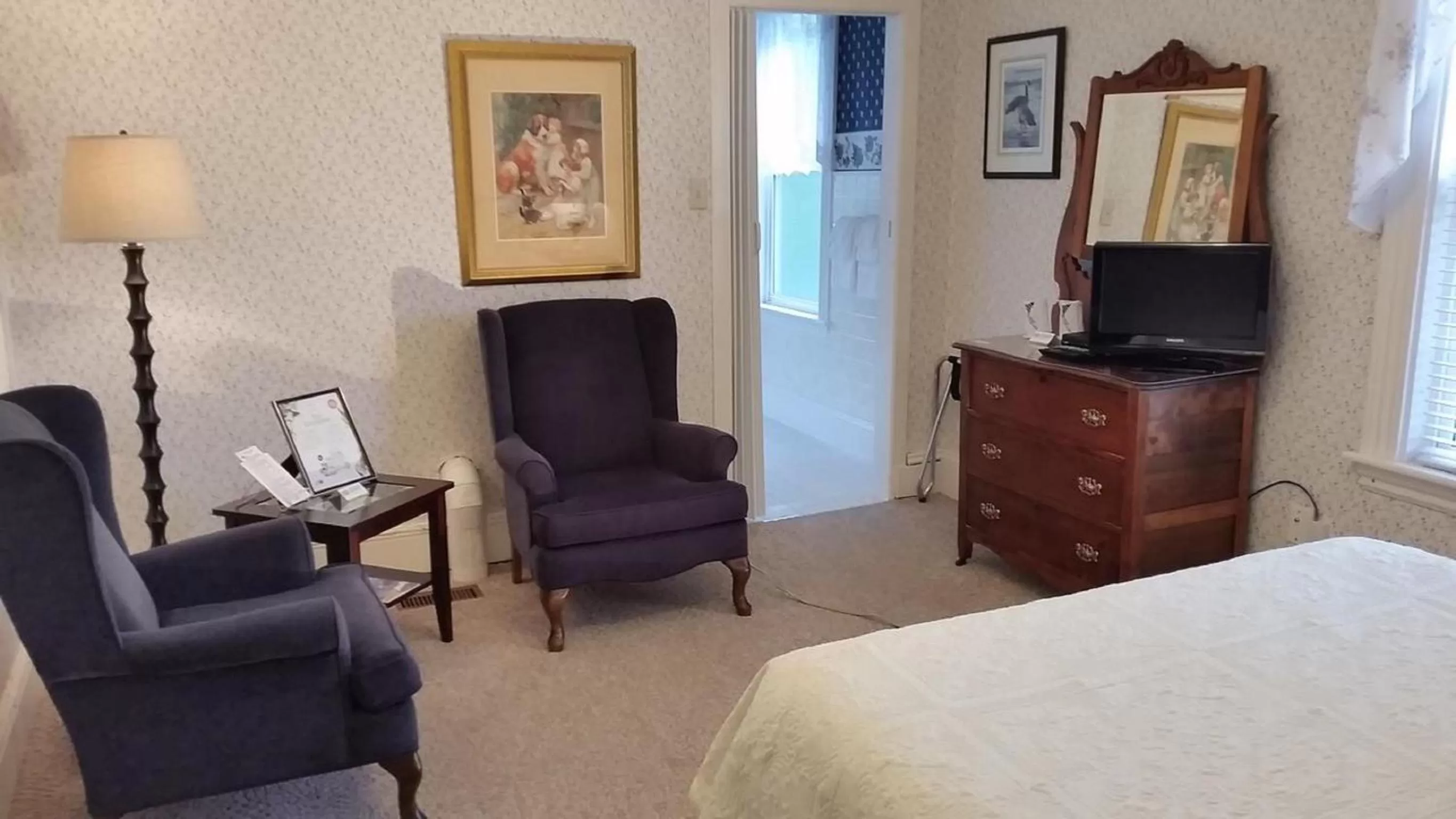 Decorative detail, Bed in Bayside Inn