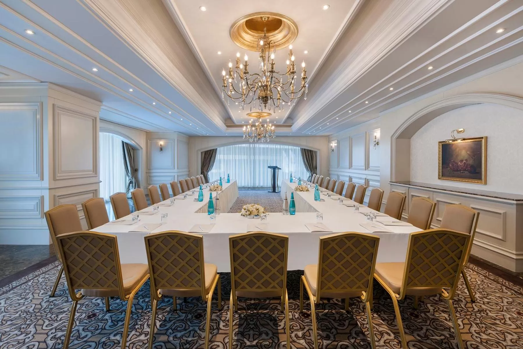 Business facilities in Elite World Istanbul Taksim