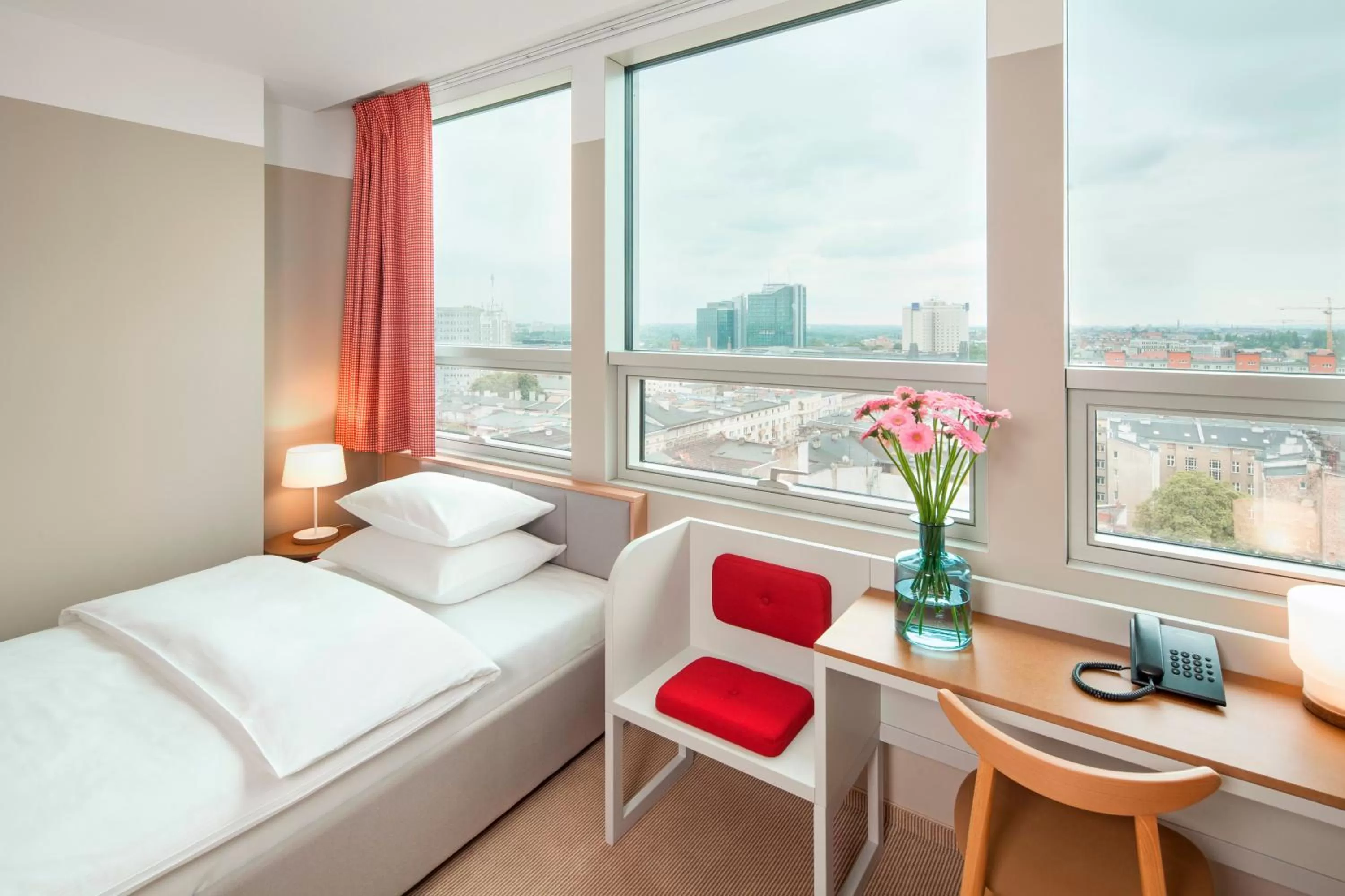 Photo of the whole room, Bed in Hotel Altus Poznań Old Town - Destigo Hotels