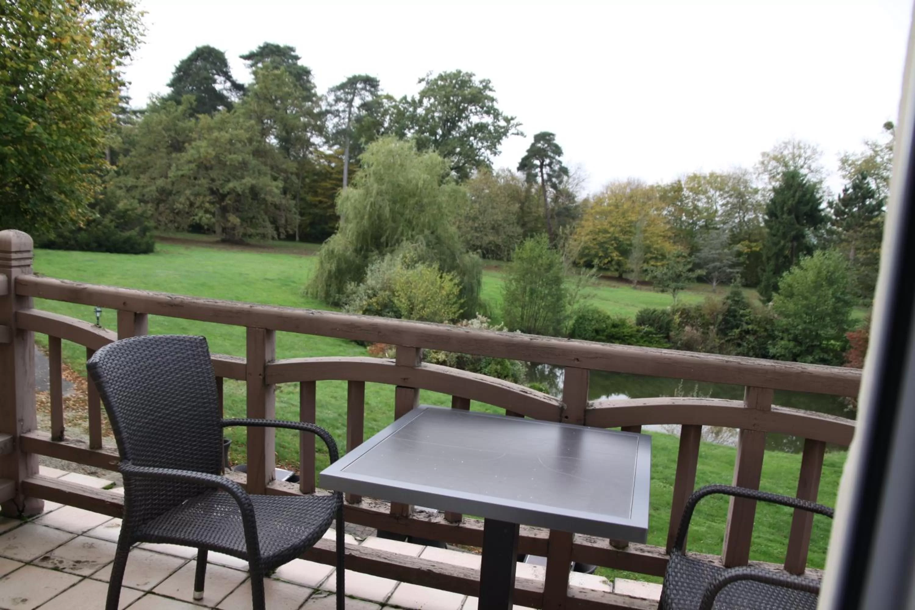 Balcony/Terrace in Château Des Bondons EI