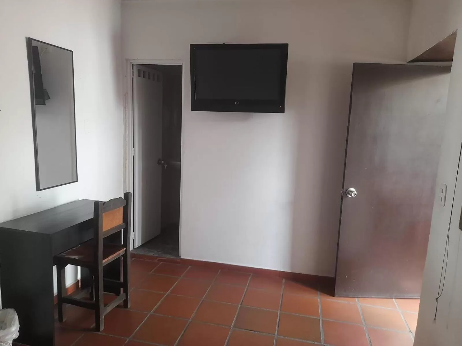 TV and multimedia, TV/Entertainment Center in Hotel Colonial San Felipe