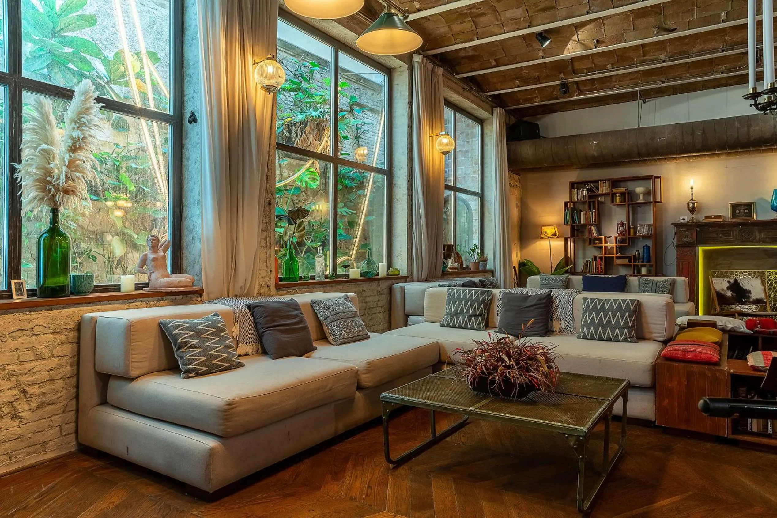 Communal lounge/ TV room in Casa Gracia