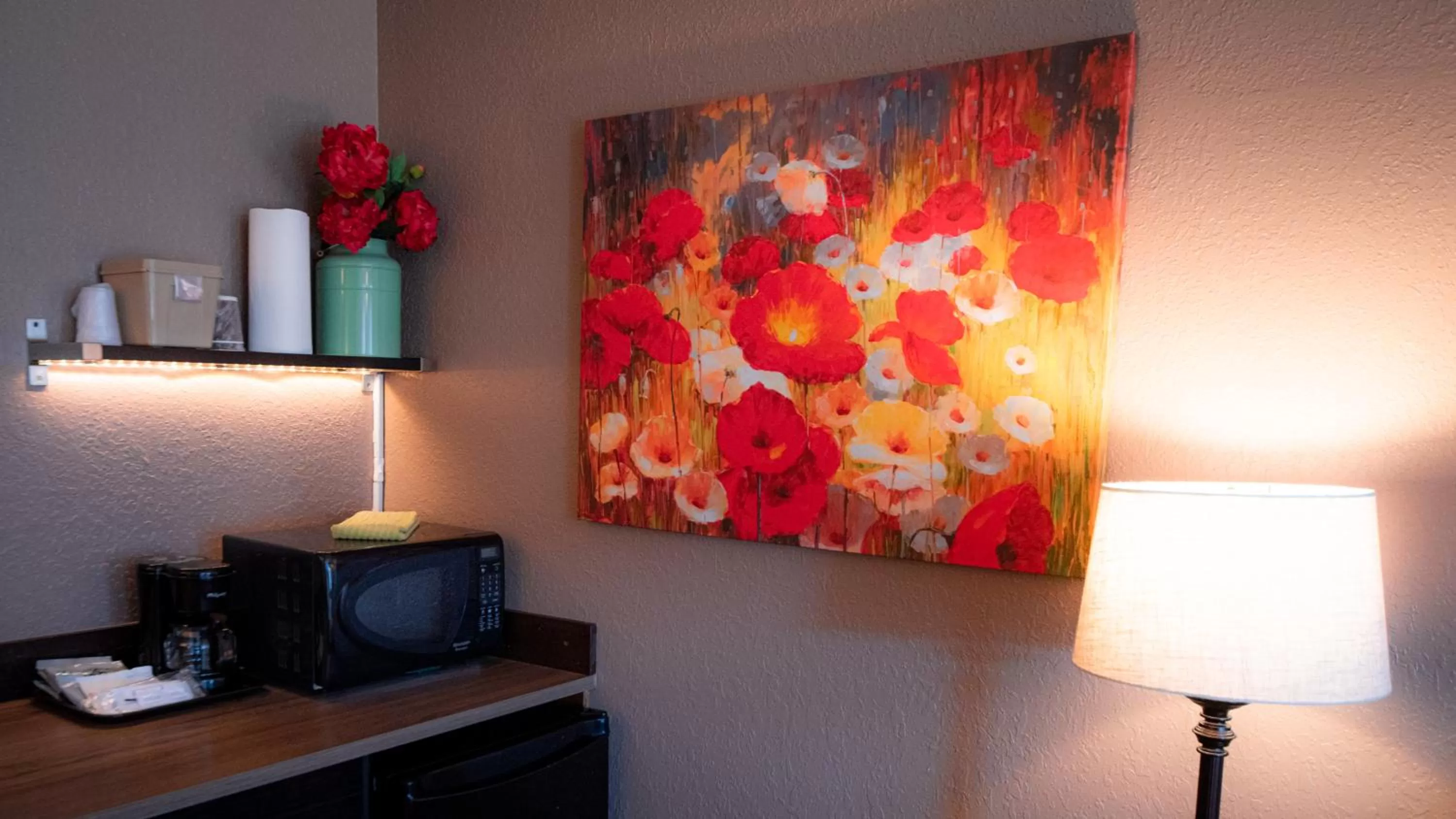 Coffee/tea facilities in Mountain View Lodge