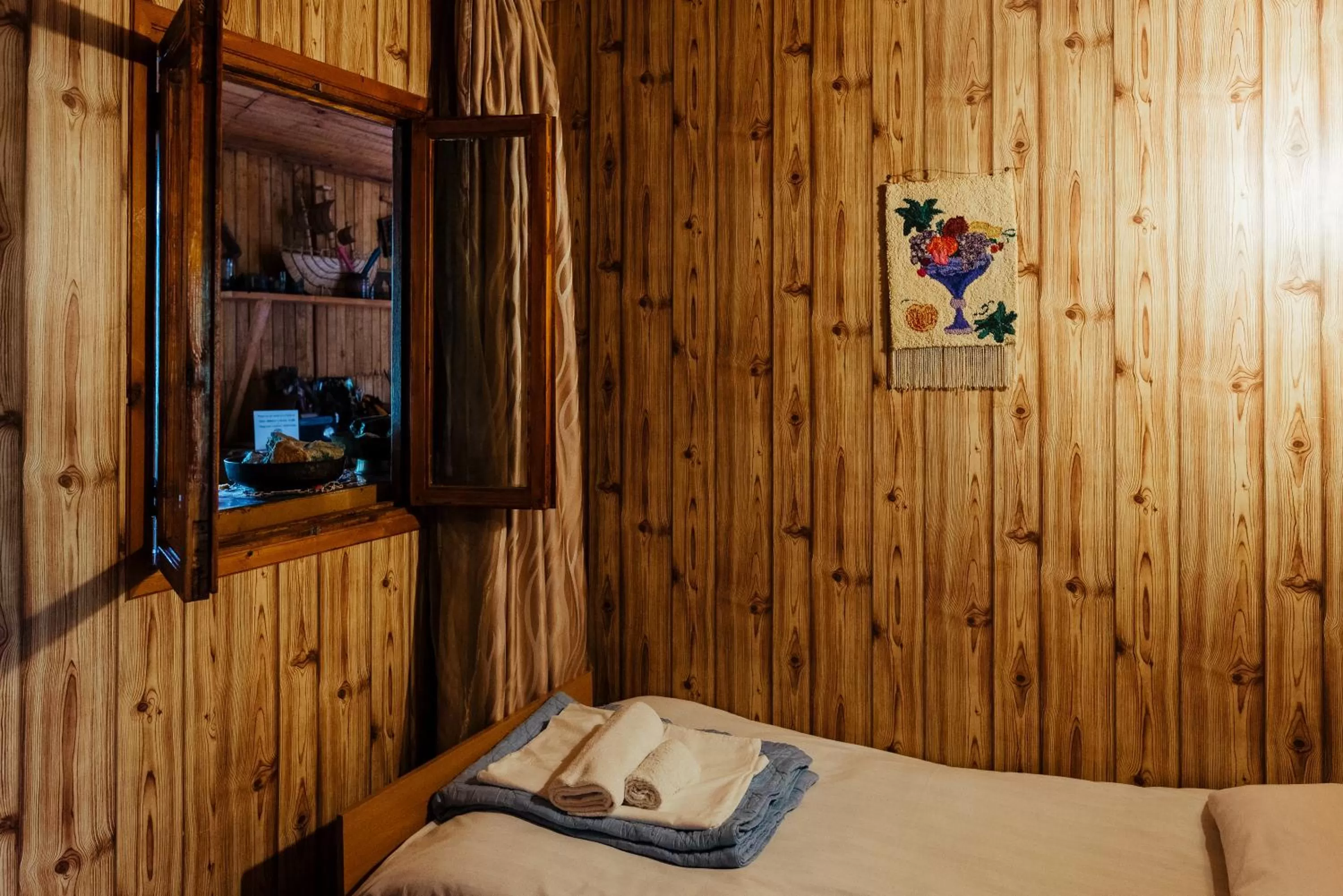 IRIS B&B in DEBED CANYON