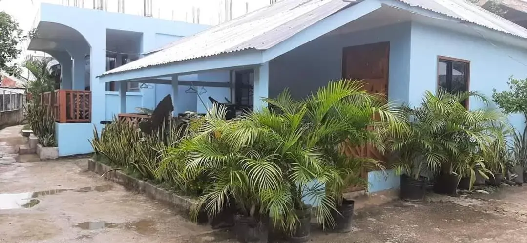 Family Bungalow in A&C Aquino Guesthouse Family Bungalow in A&C Aquino Guesthouse