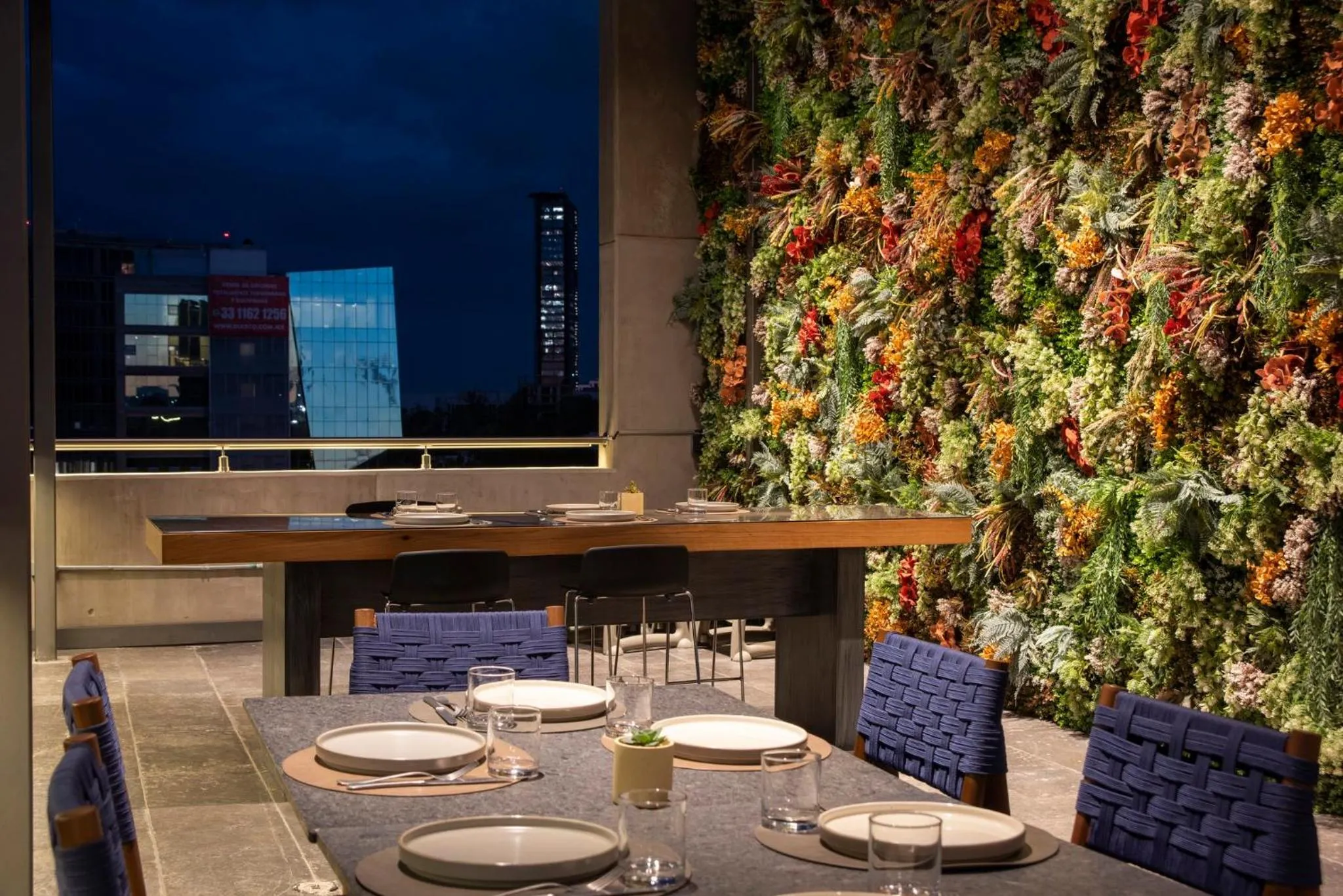 Restaurant/places to eat in voco Guadalajara Neruda by IHG