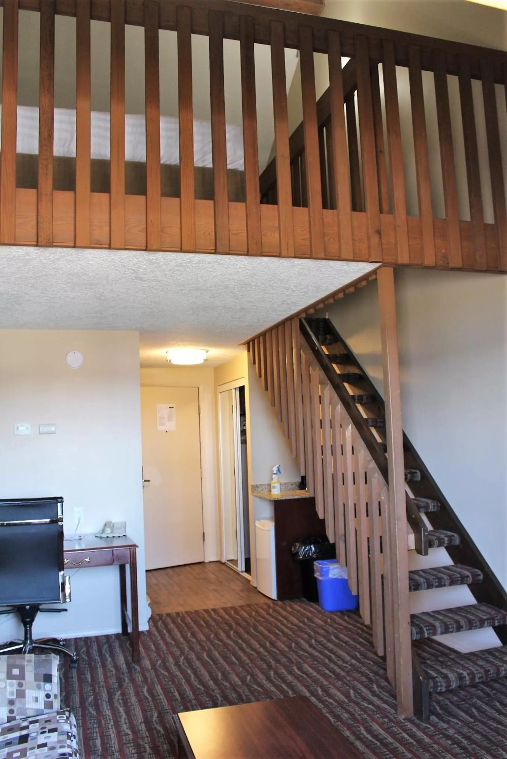 Living room in Ramada by Wyndham Campbell River