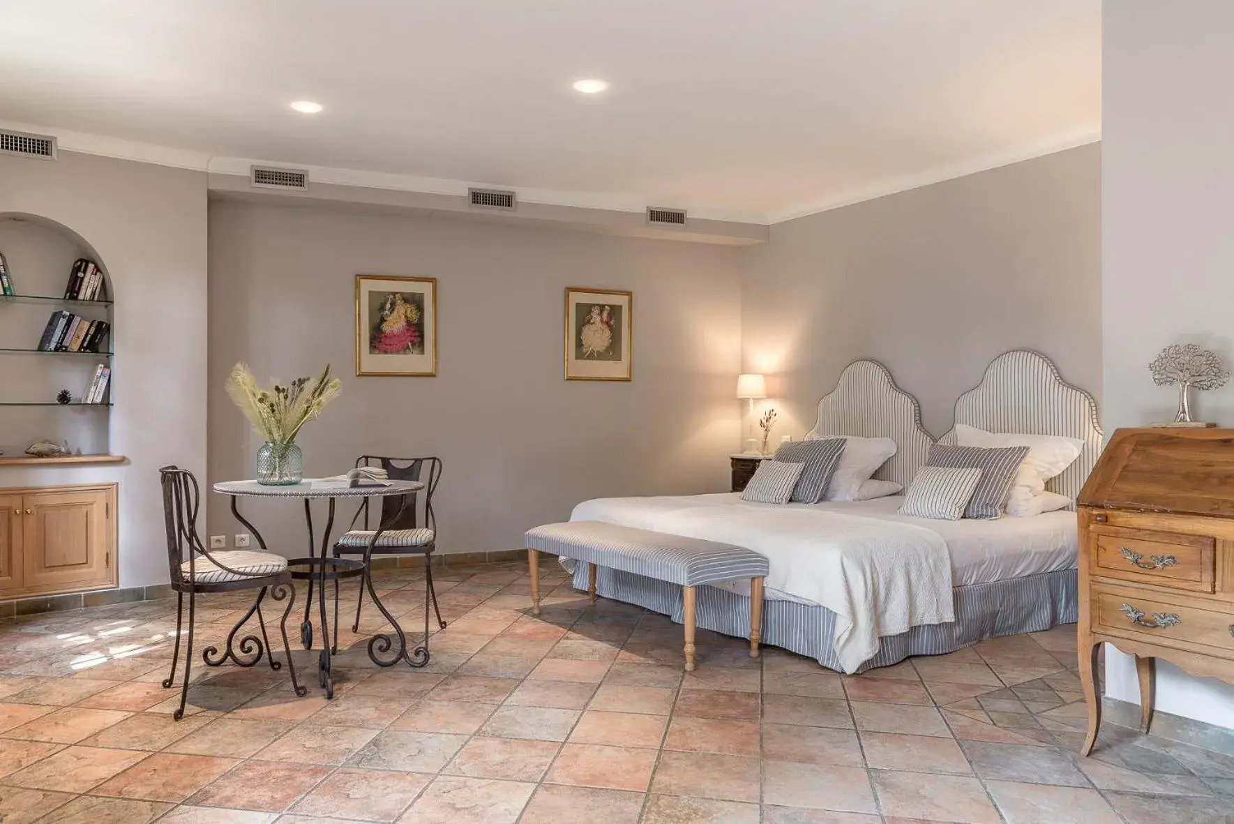 Suite in Hôtel la Magnaneraie Suite in Hôtel la Magnaneraie