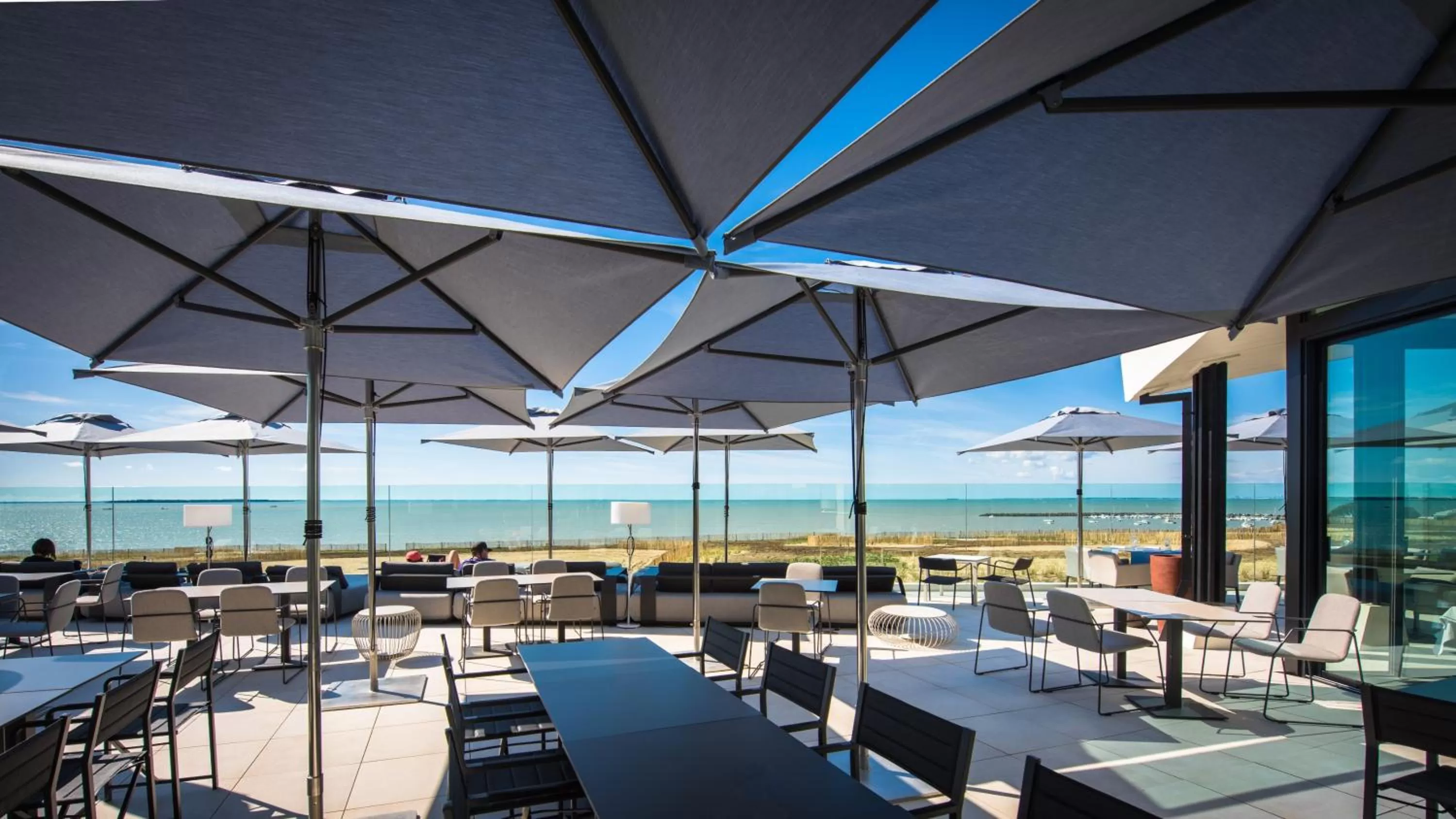 Restaurant/places to eat in La Grande Terrasse Hotel & Spa La Rochelle - MGallery Collection