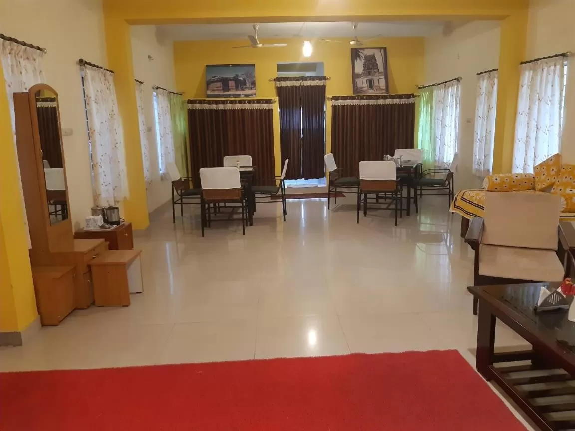 Restaurant/Places to Eat in KSTDC Hotel Mayura Velapuri Belur