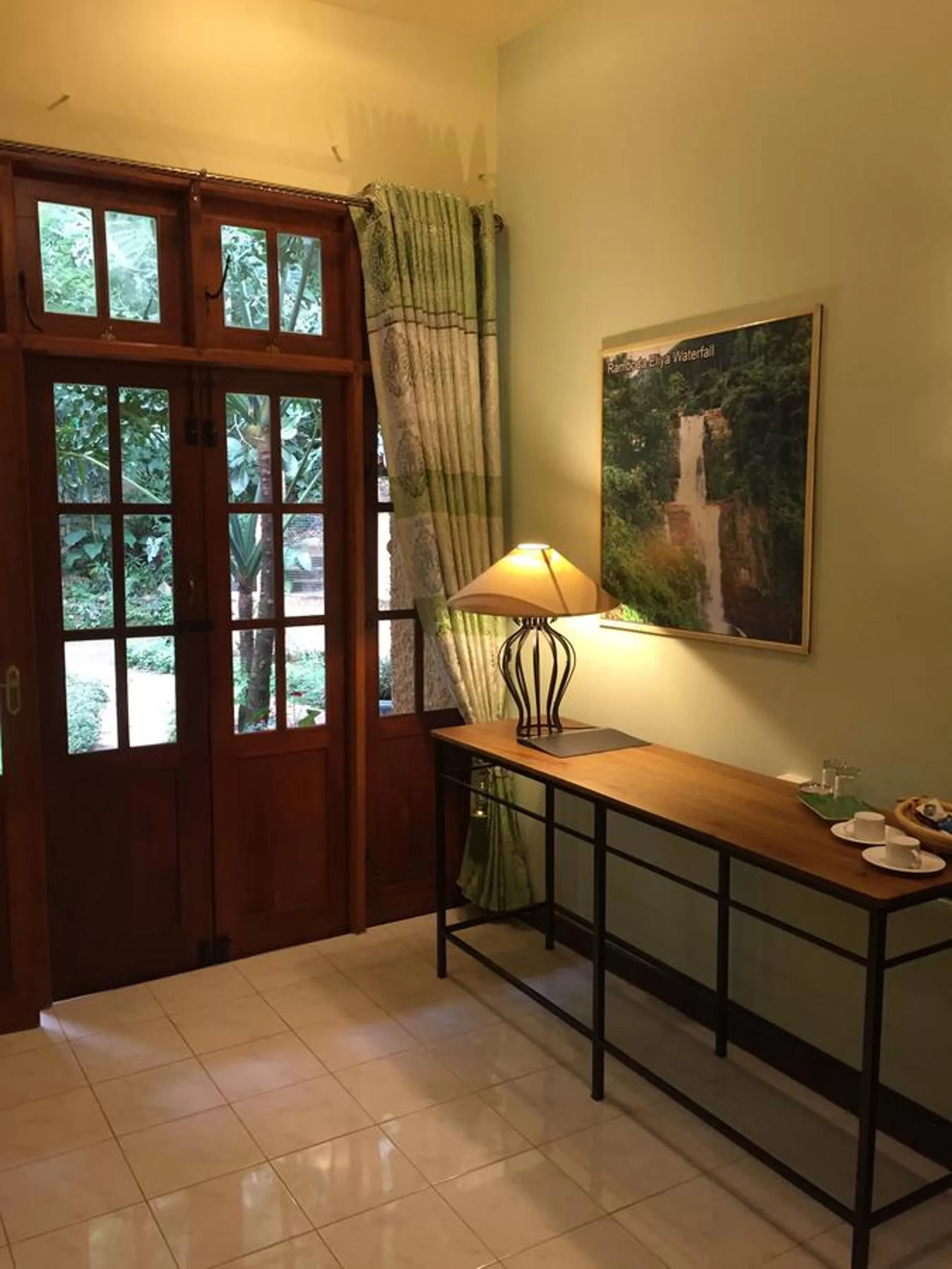 Property building, Seating Area in Le leopard d 'argent