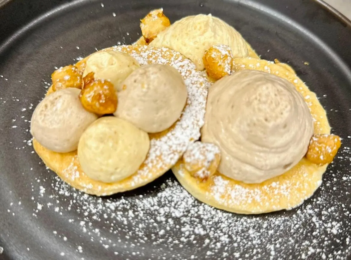 Restaurant/places to eat in Hôtel Le Dormeur du Val