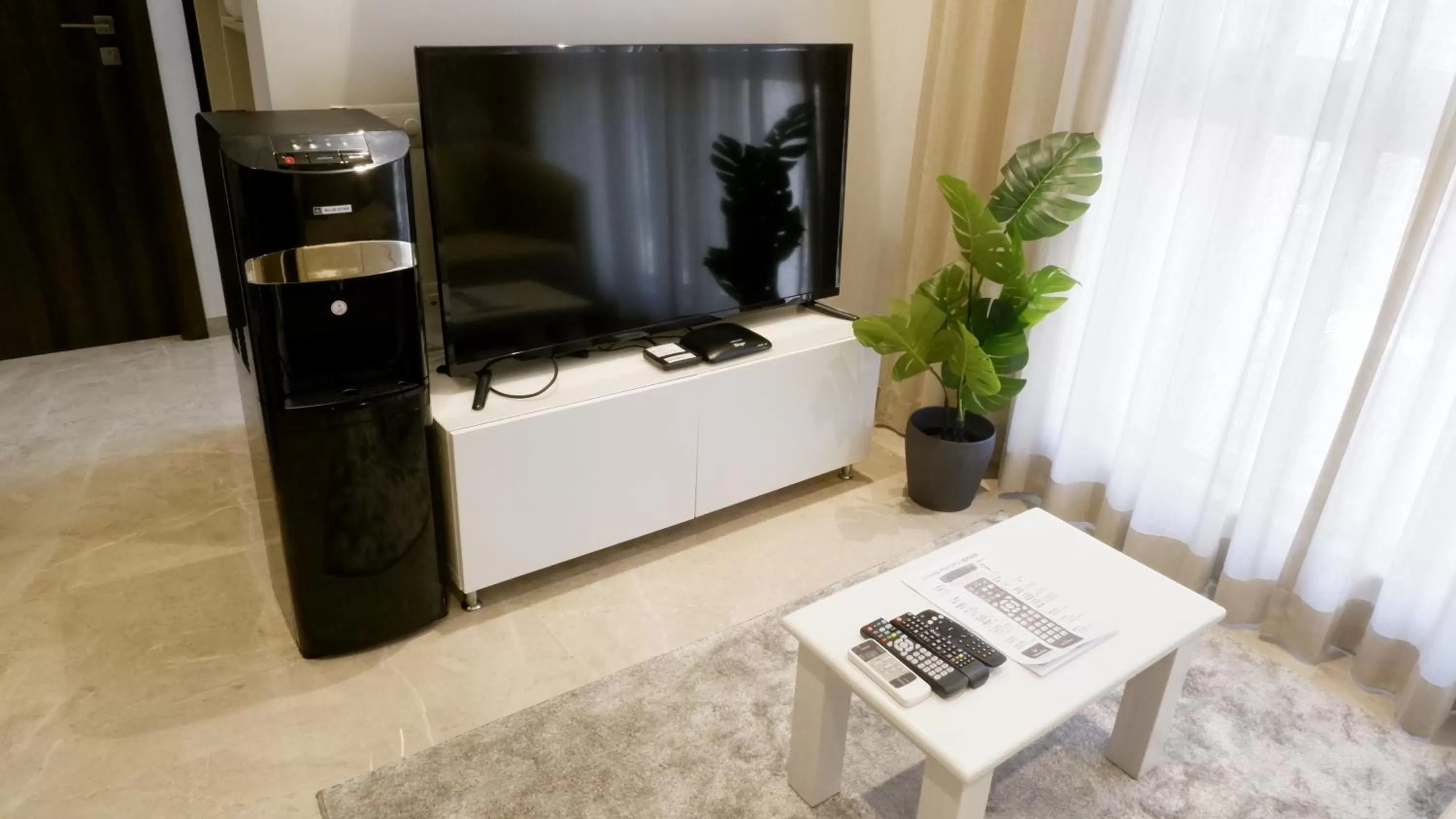 TV and multimedia in RELOhomes Serviced Apartment