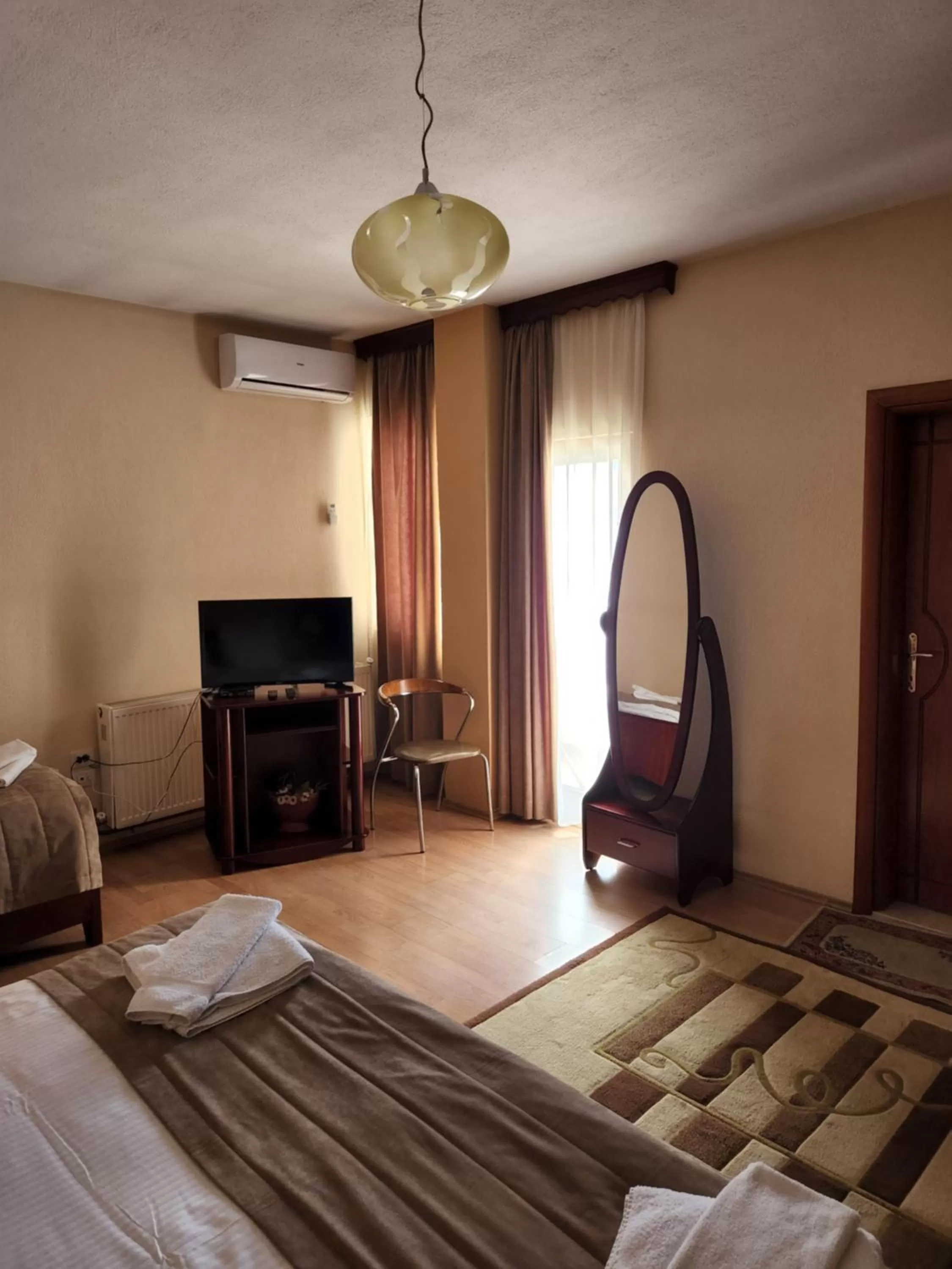 TV/Entertainment Center in Guesthouse Bimbli