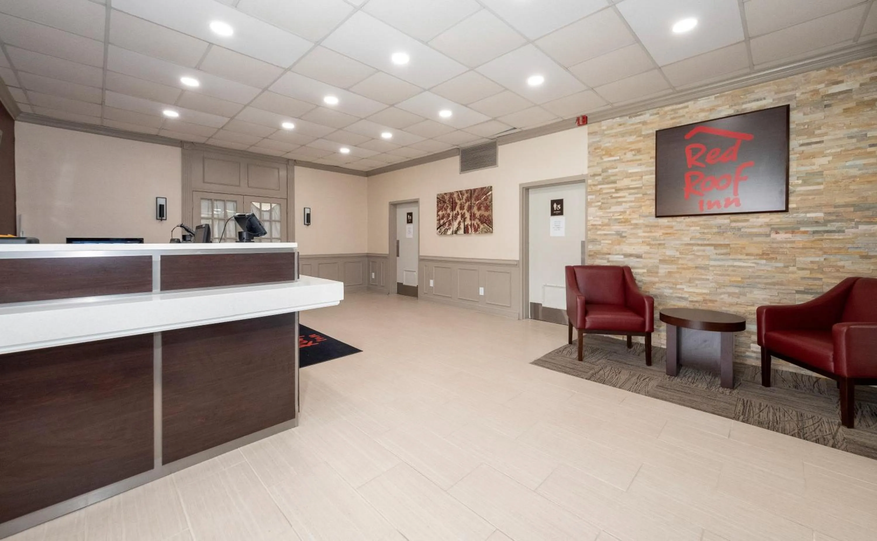 Lobby or reception in Red Roof Inn Petersburg - Fort Lee