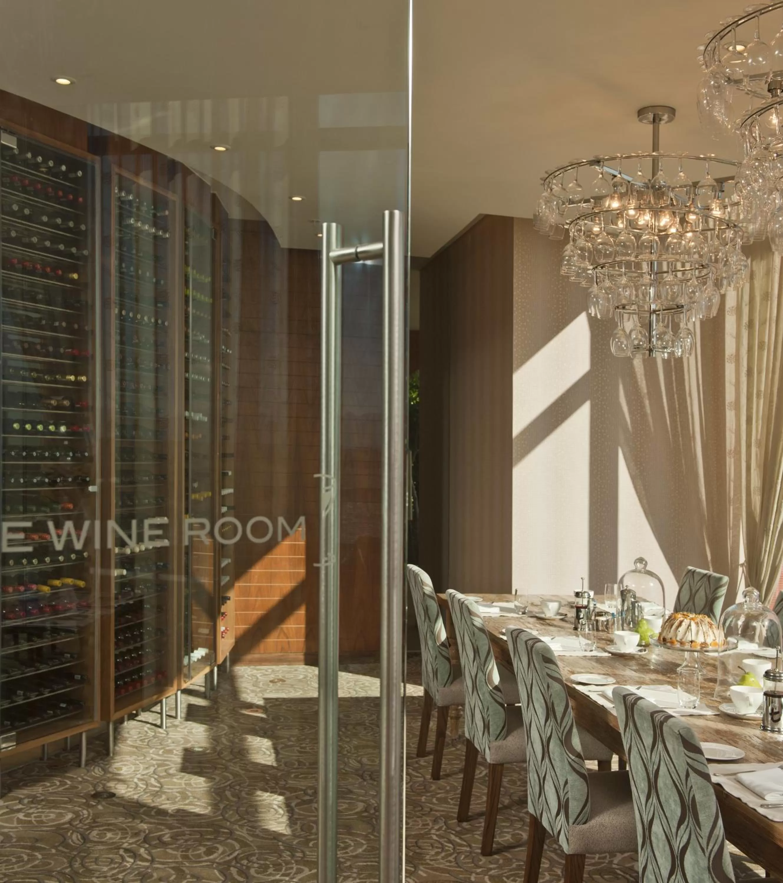 Restaurant/places to eat in Oubaai Hotel Golf & Spa