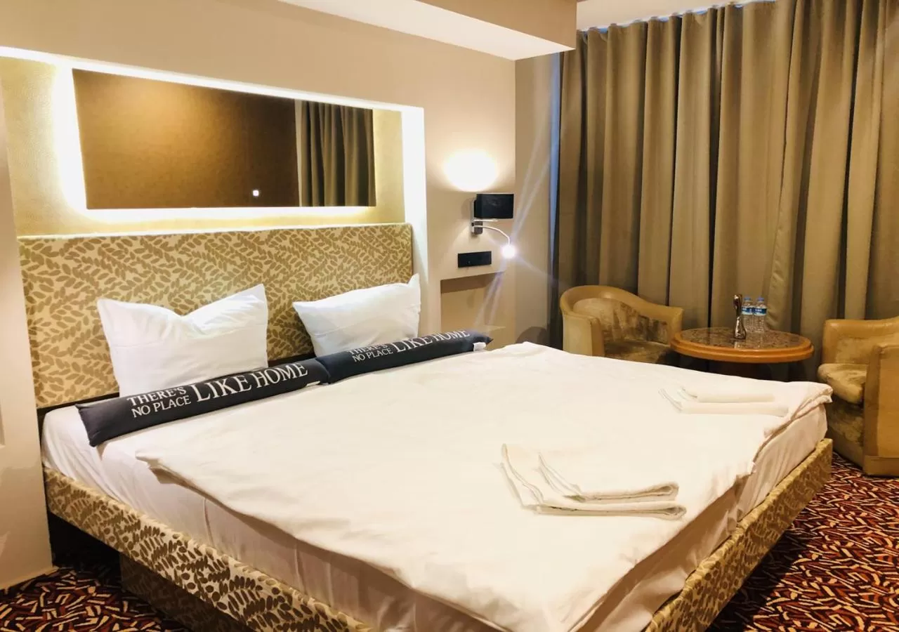 Bed in Elbgalerie Hotel