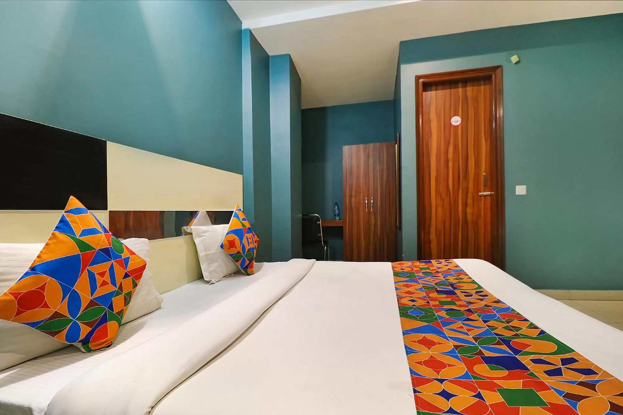 Photo of the whole room, Bed in FabHotel Maxx Inn