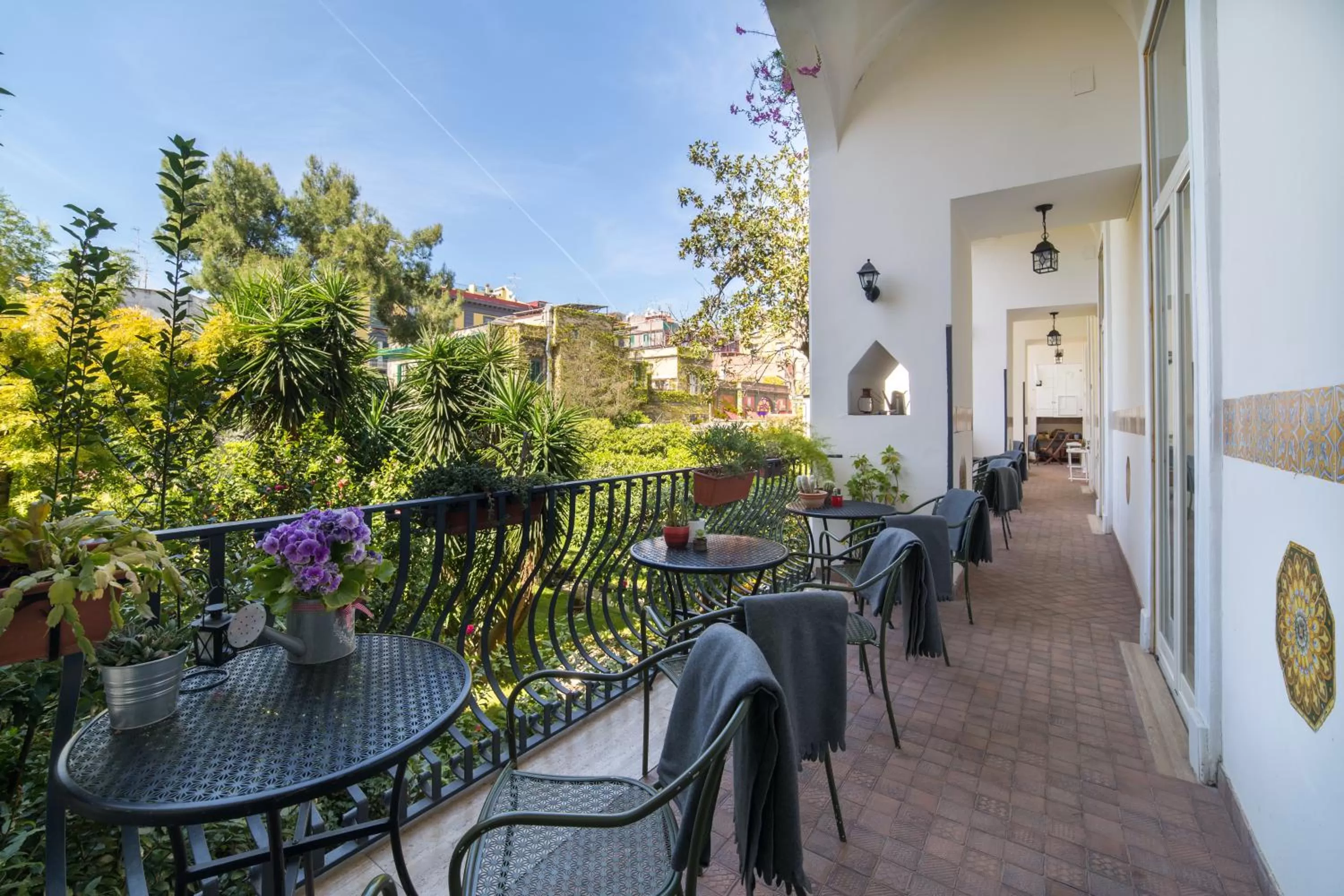 Garden view in The Bellini House by House In Naples