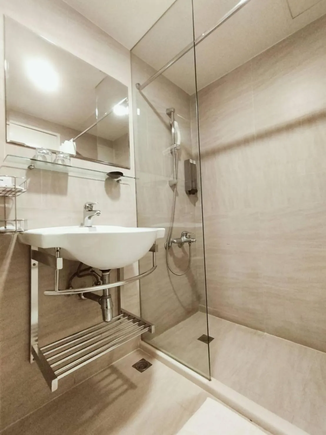 Bathroom in Urban Hotel33