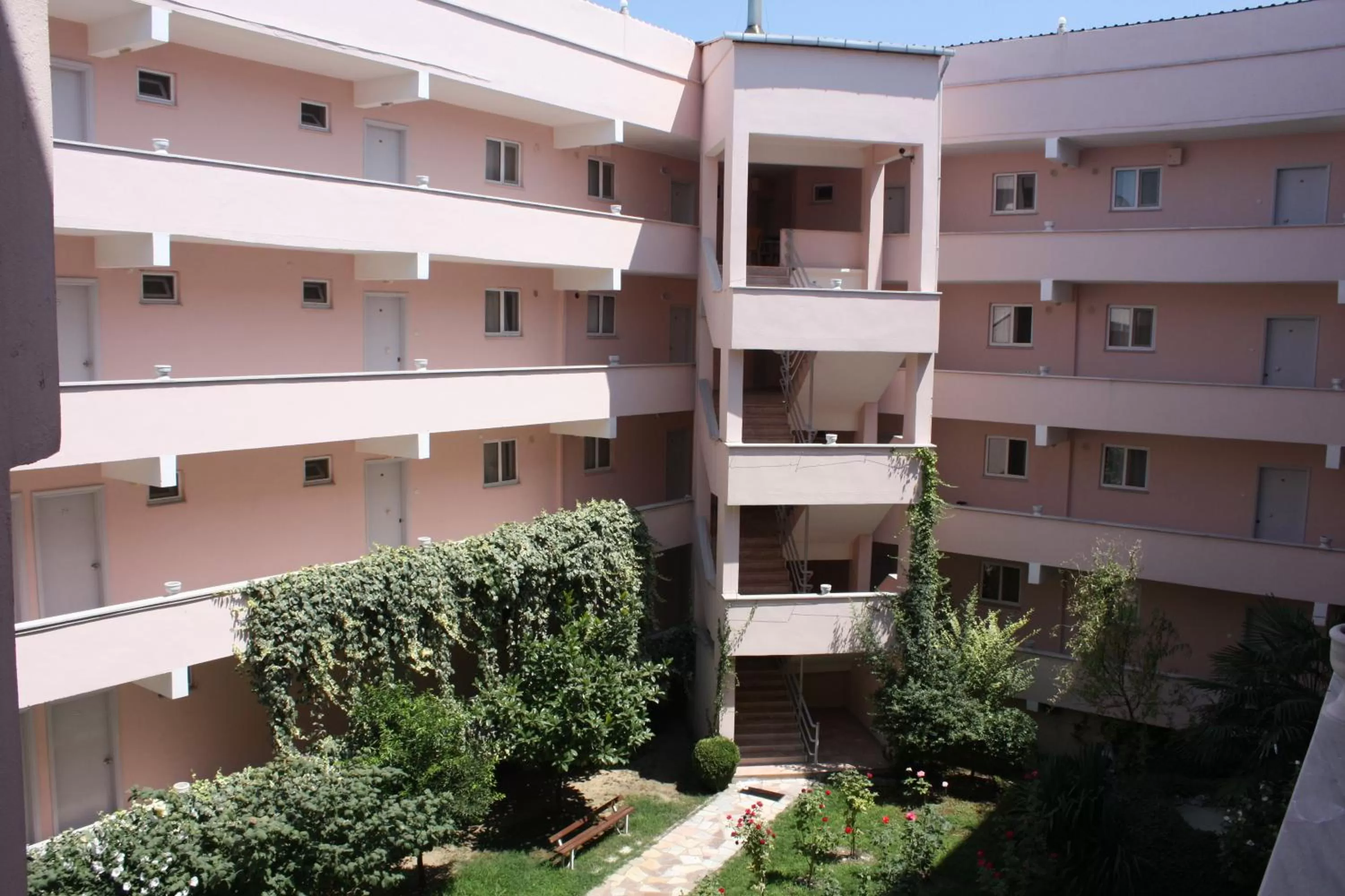 Garden, Property Building in Orçin Apart Hotel