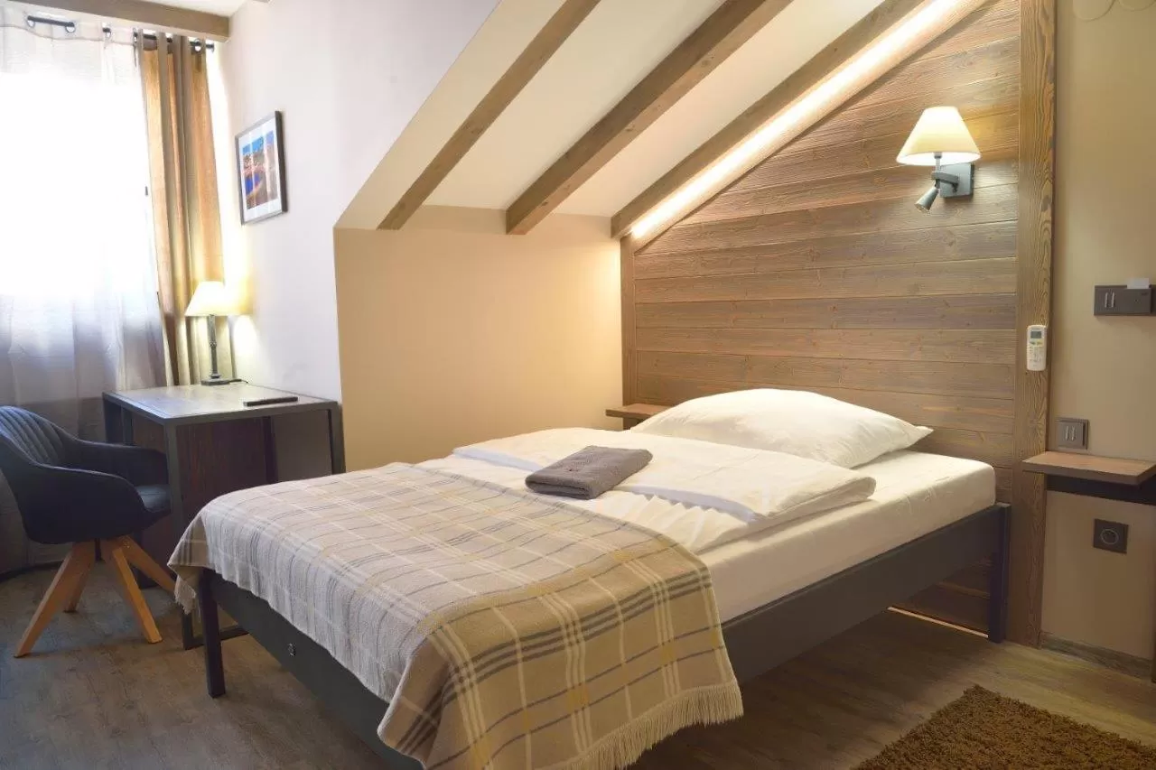 Bed in Hotel and restaurant Via Ironia