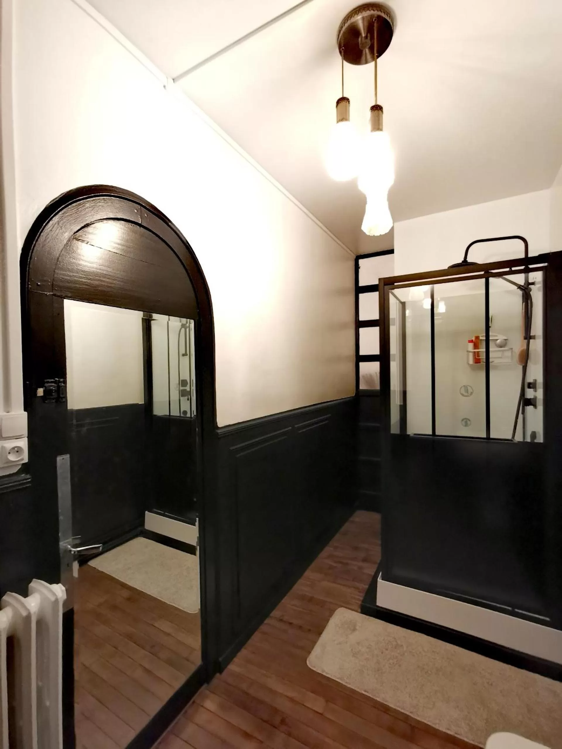 Shower in Chambres d'hôtes La Maison Blanche