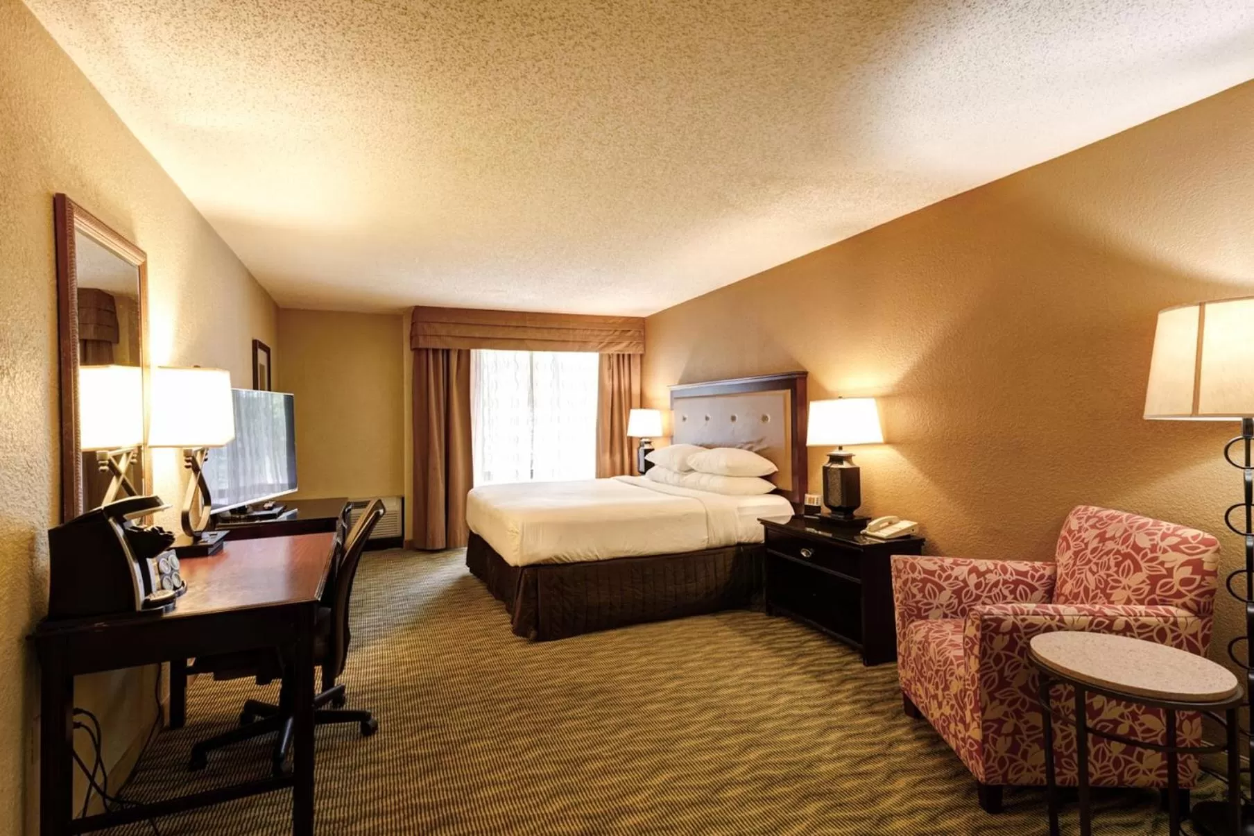 Photo of the whole room in Crowne Plaza Jacksonville Airport I-95N by IHG